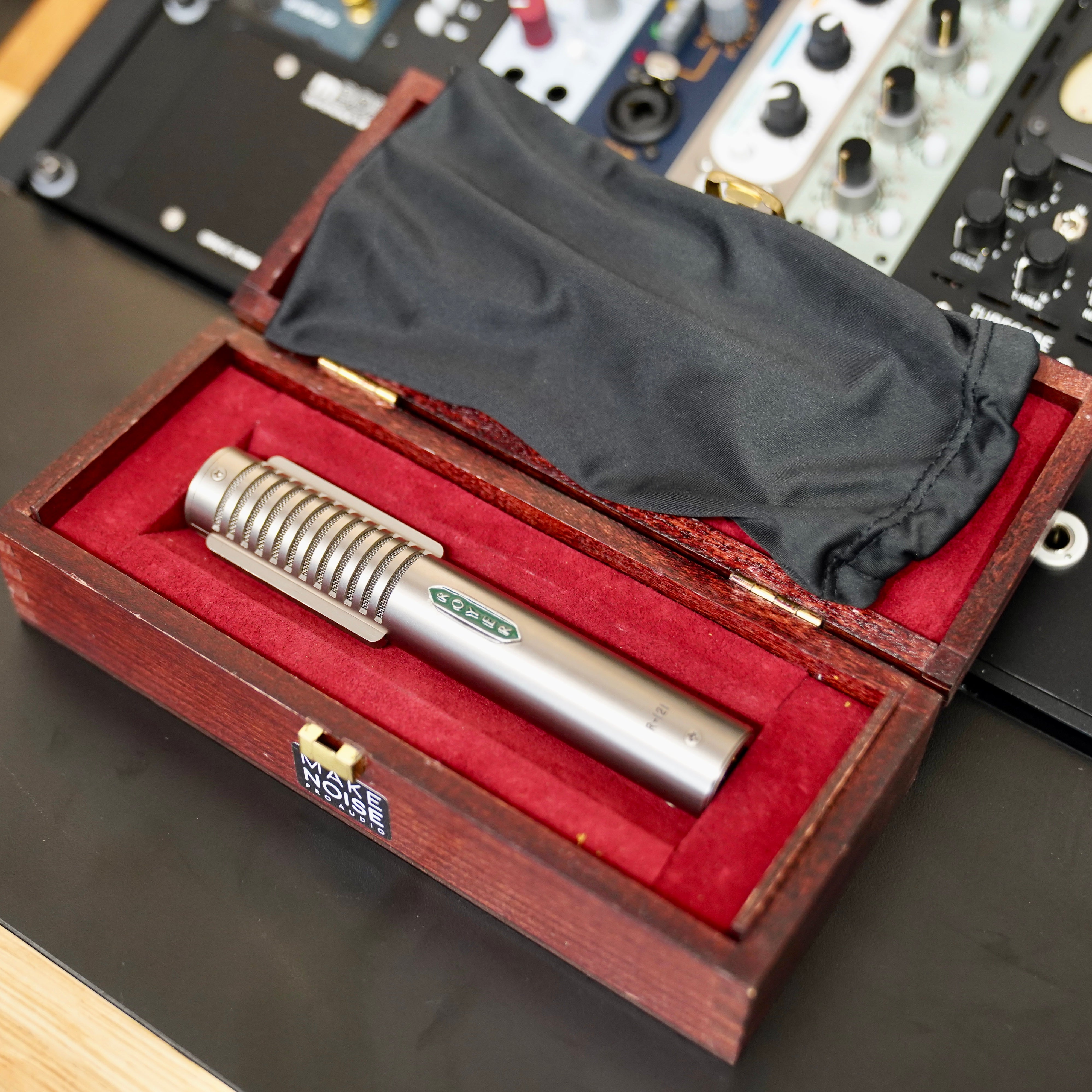 Royer Labs R-121 Ribbon Microphone