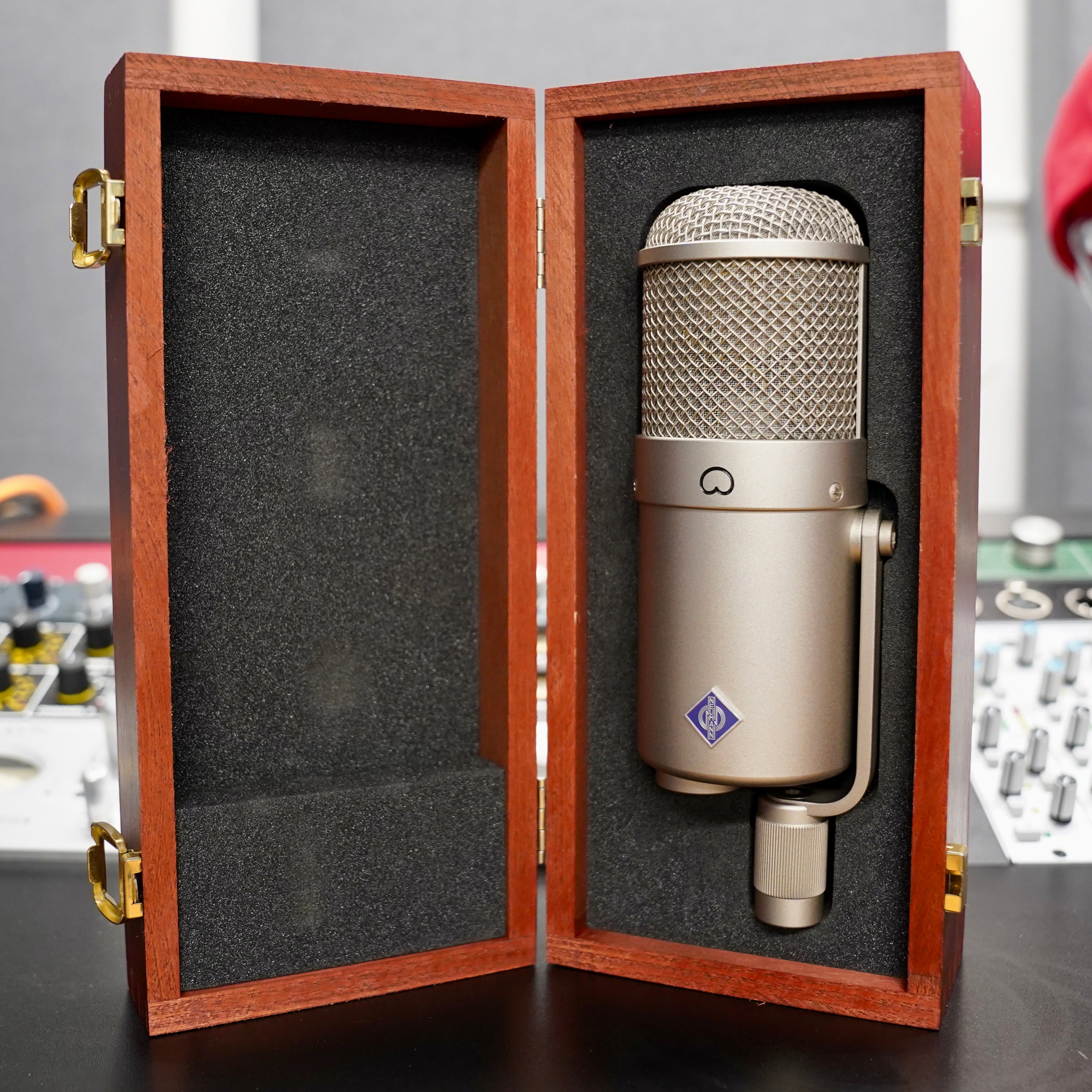 Neumann U47 fet i Collector's Edition