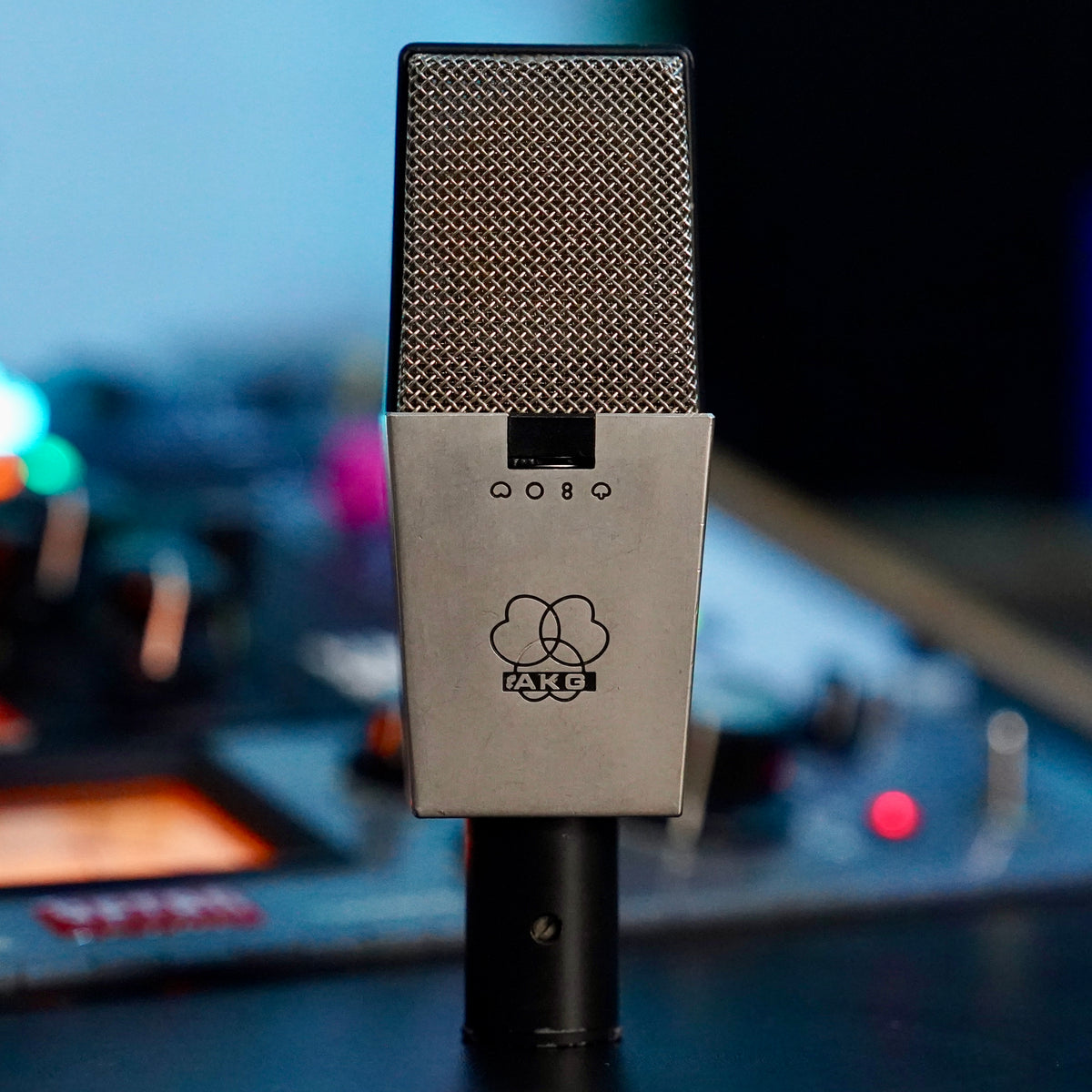 AKG C414 EB