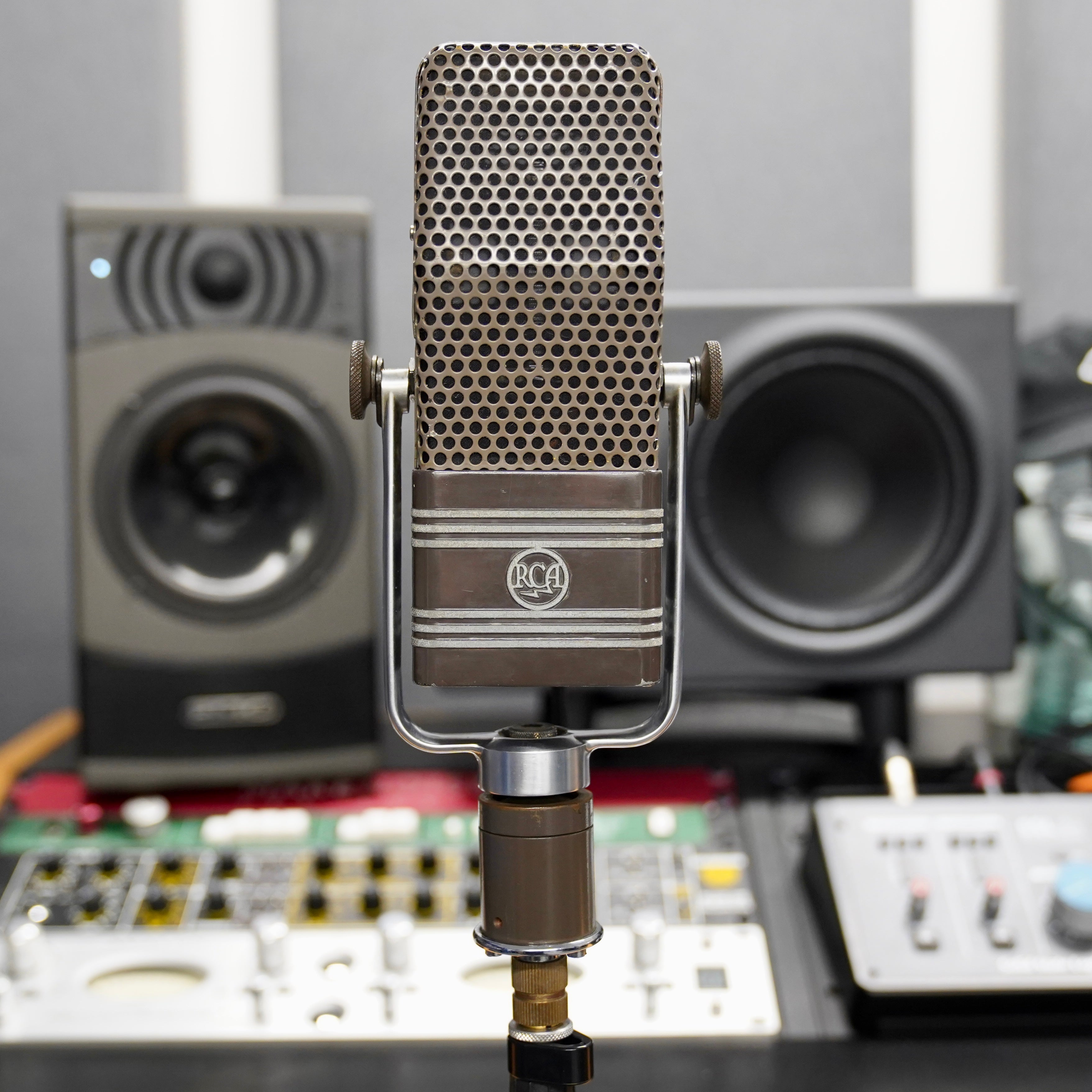 RCA 44-BX