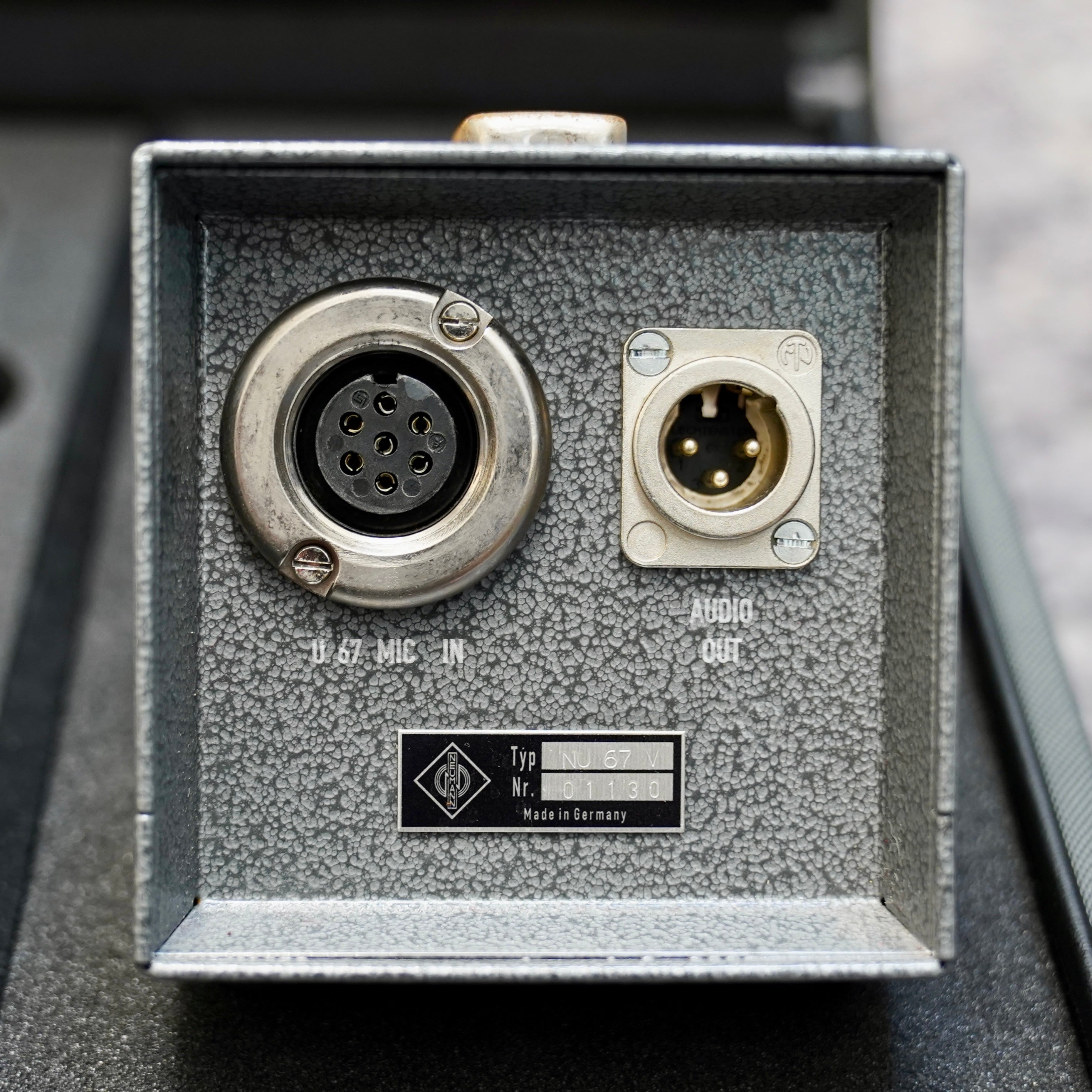 Neumann U67 (Re-Issue)