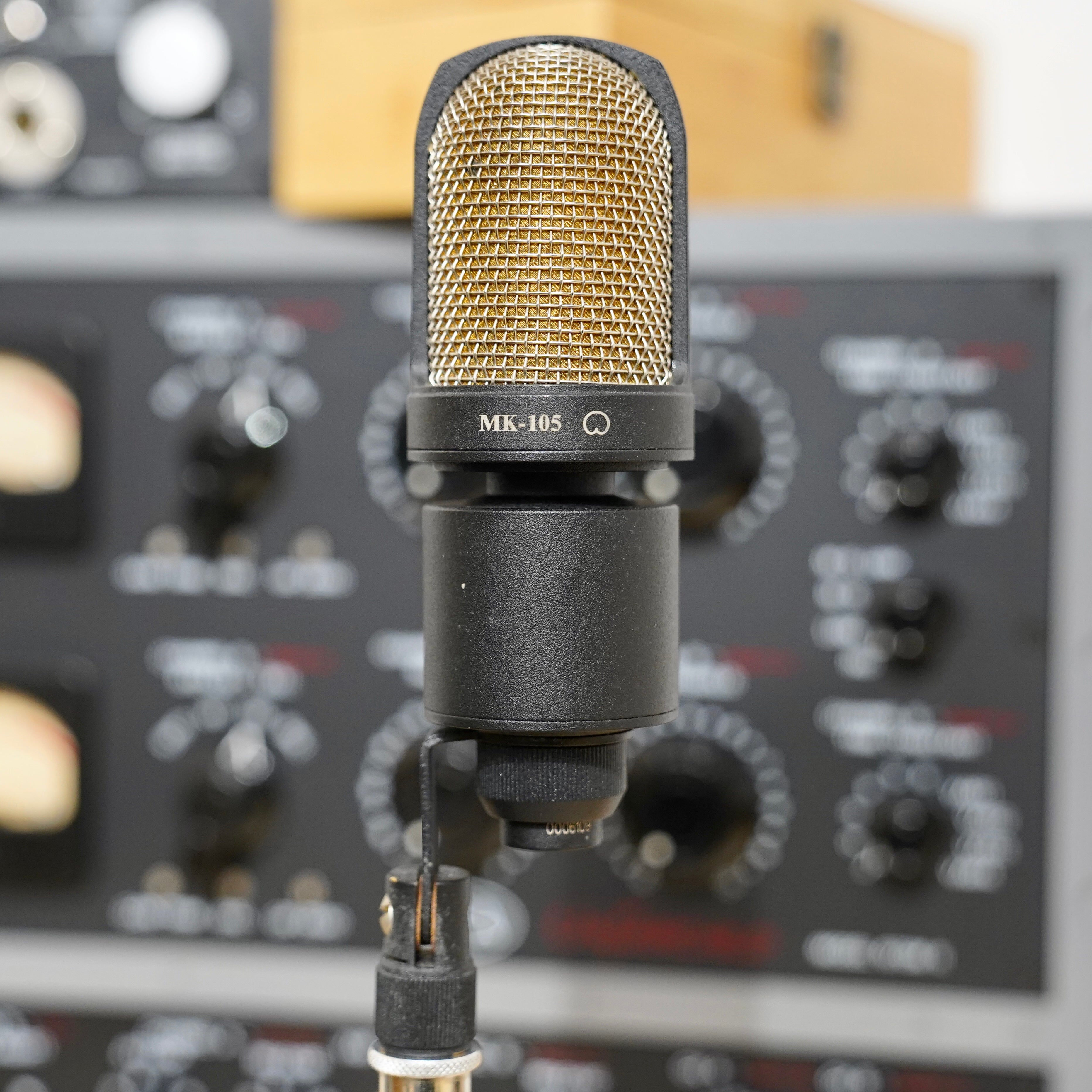 Oktava MK-105 Condenser Microphone