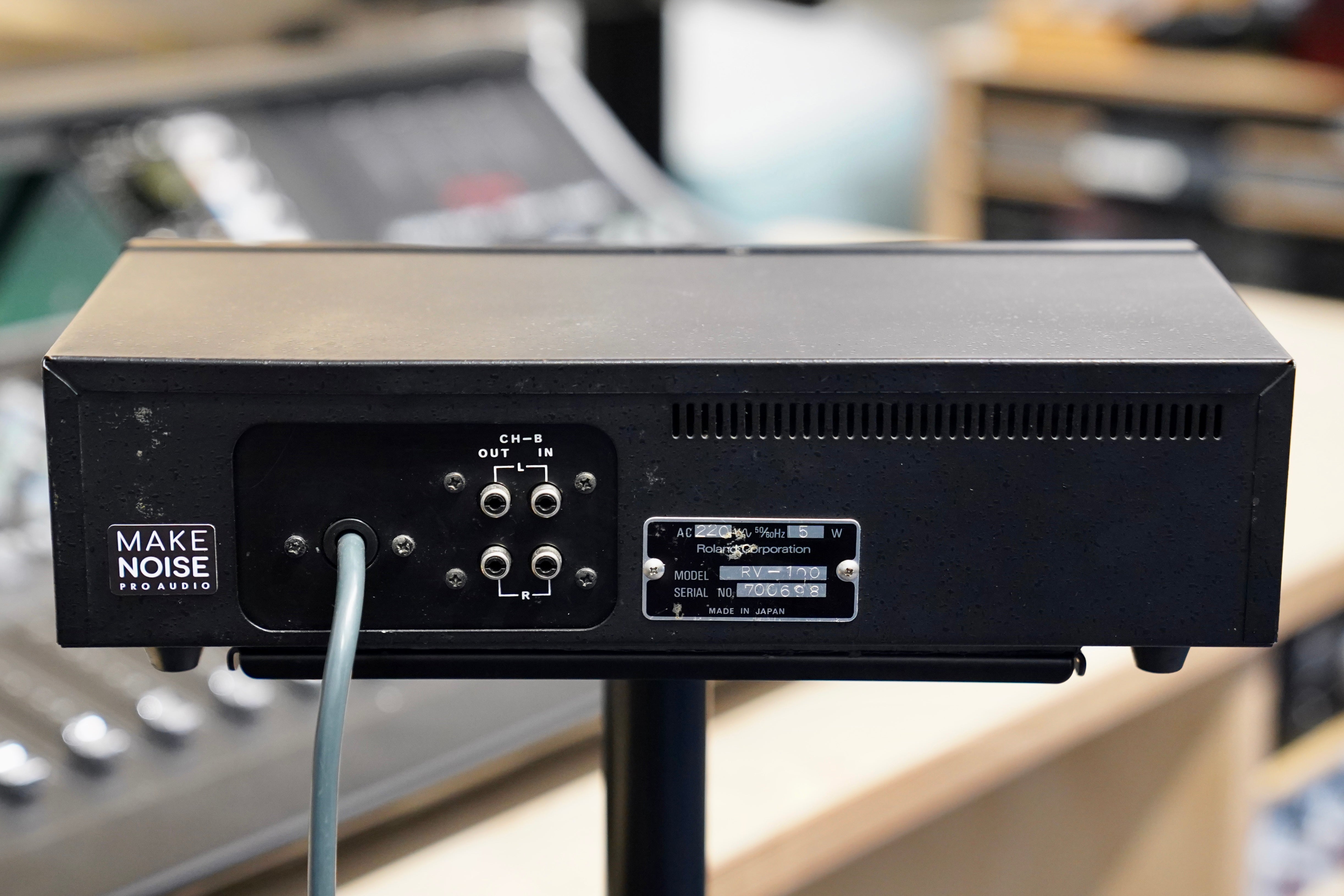 Roland RV-100 Spring Reverb