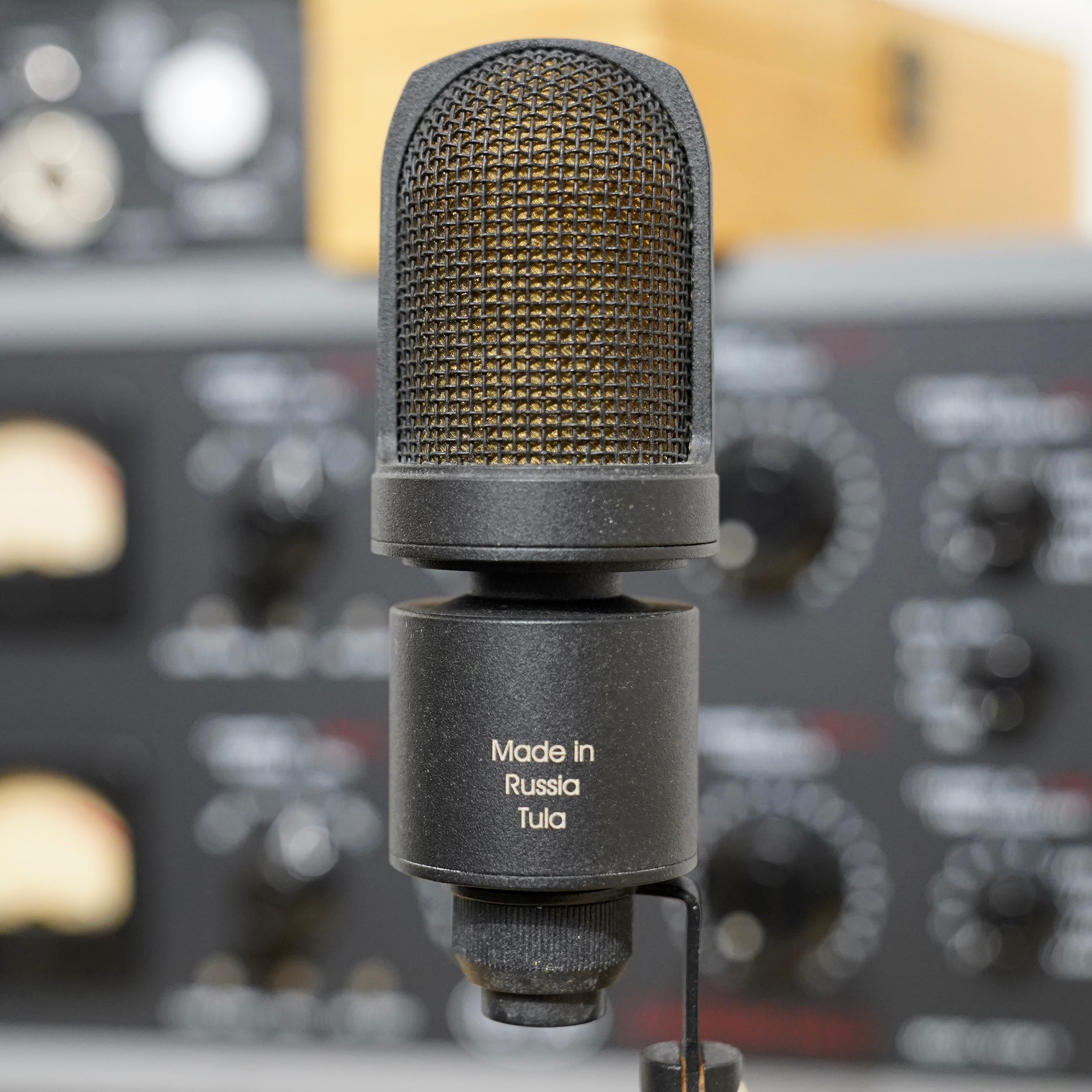 Oktava MK-105 Condenser Microphone