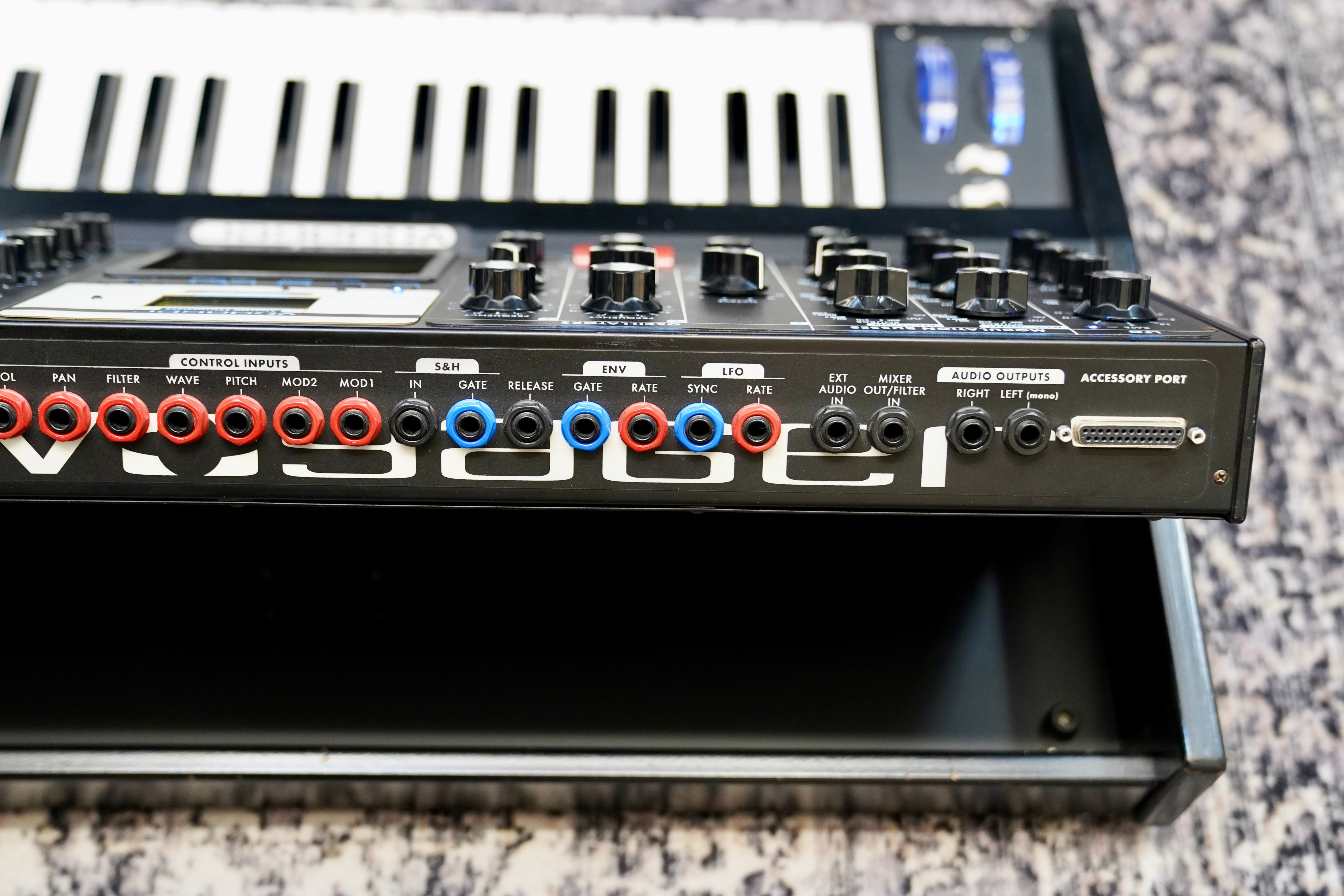Moog Voyager Electric Blue Edition