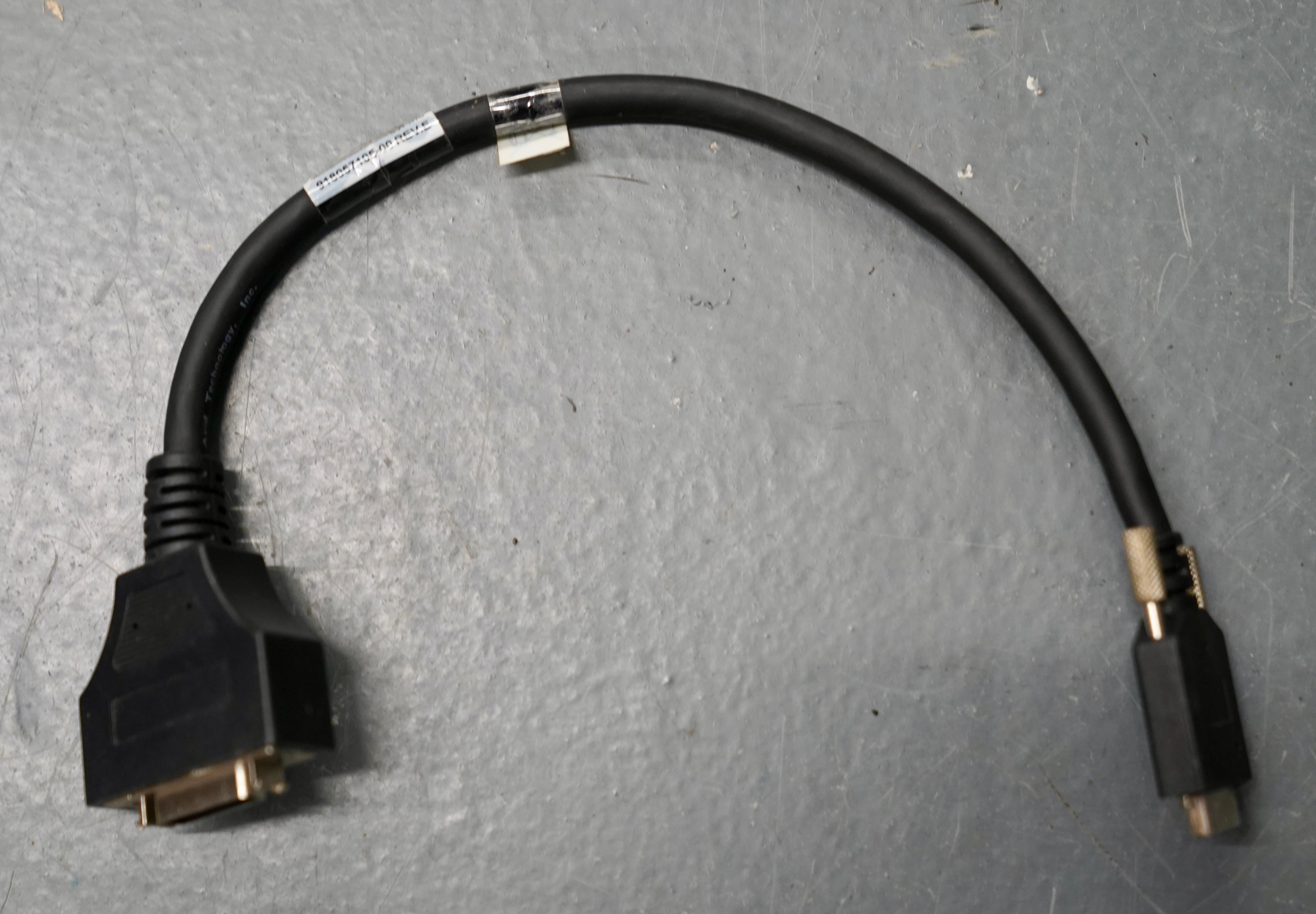 Avid Adaptor Mini DigiLink Male to DigiLink Female