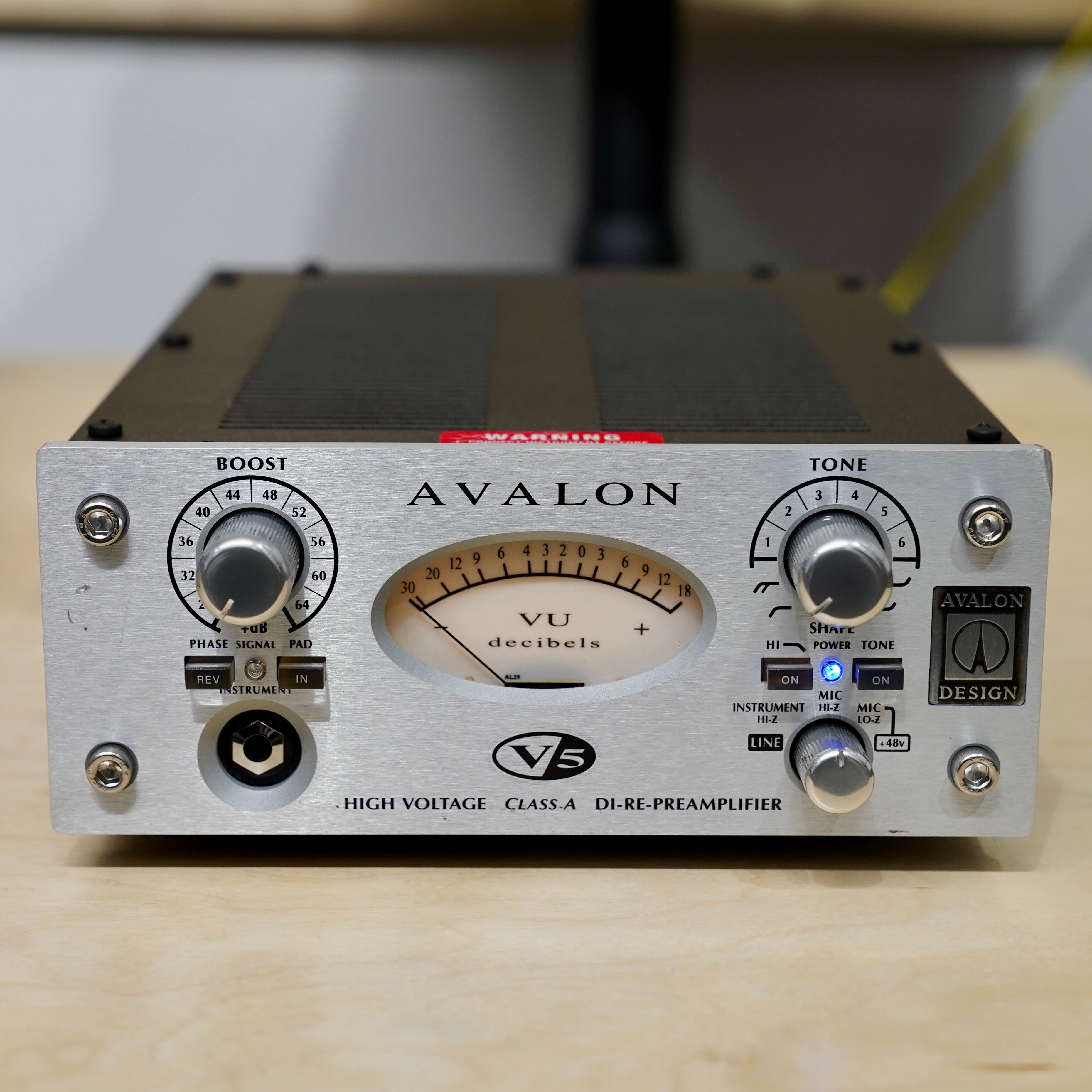 Avalon V5 DI-Re-Preamplifier
