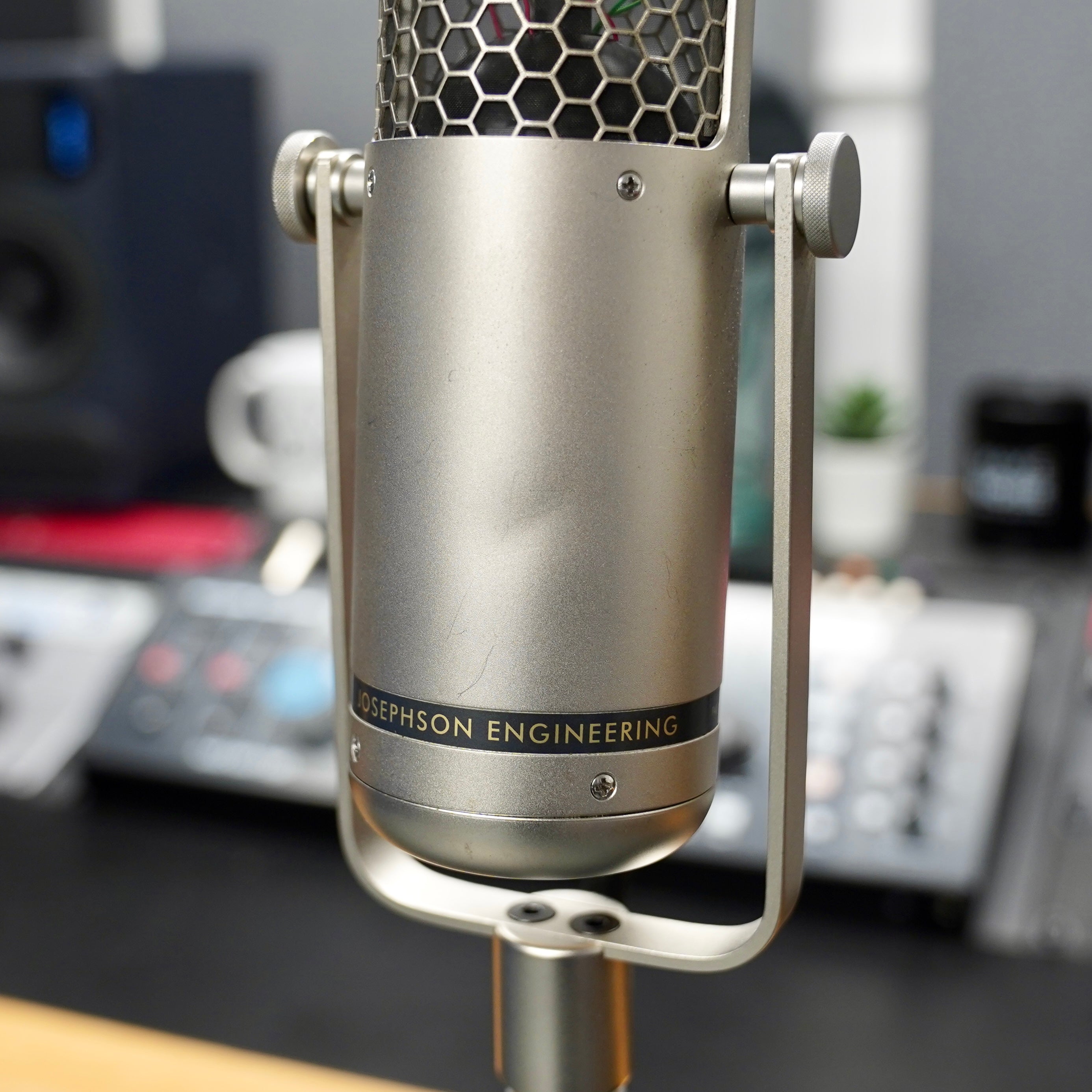 Josephson C700-S