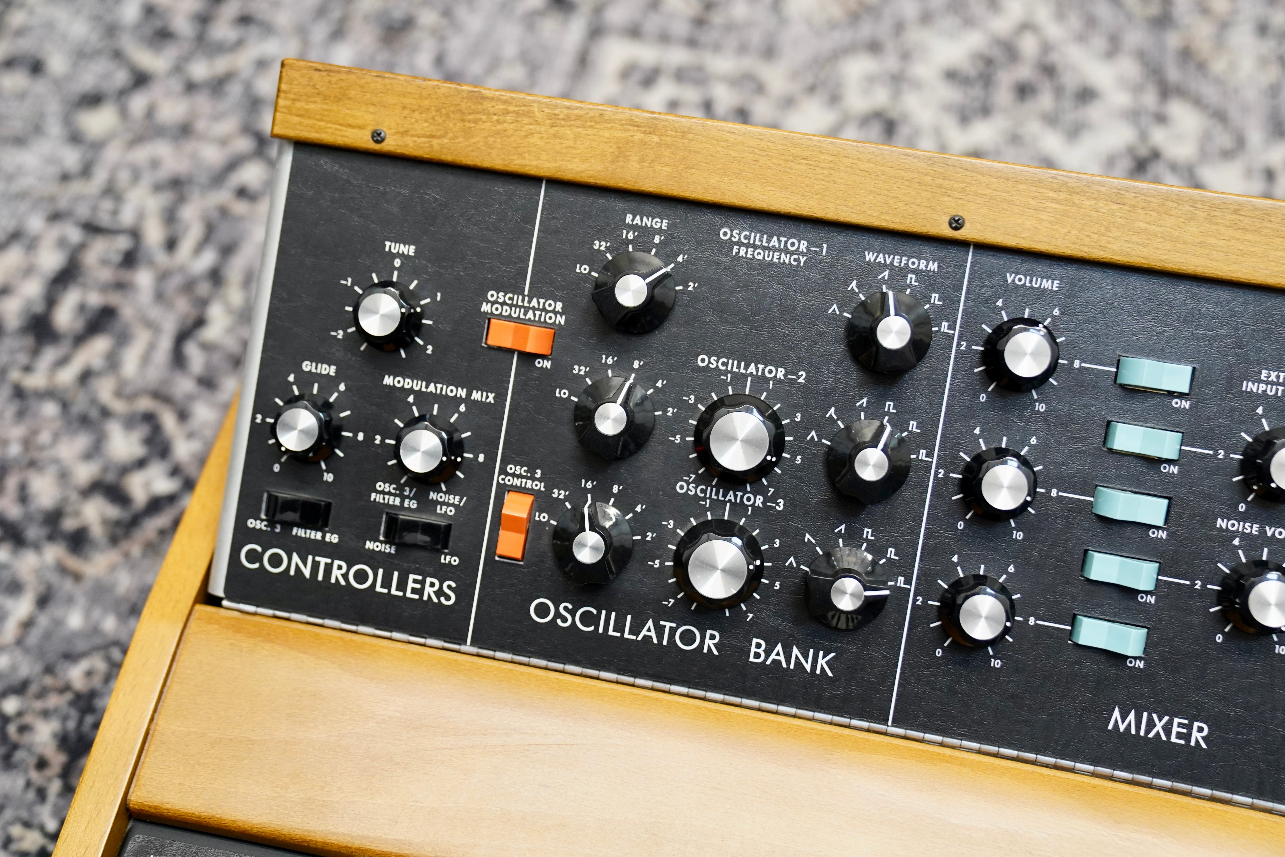Moog Minimoog Model D (2016 Reissue)
