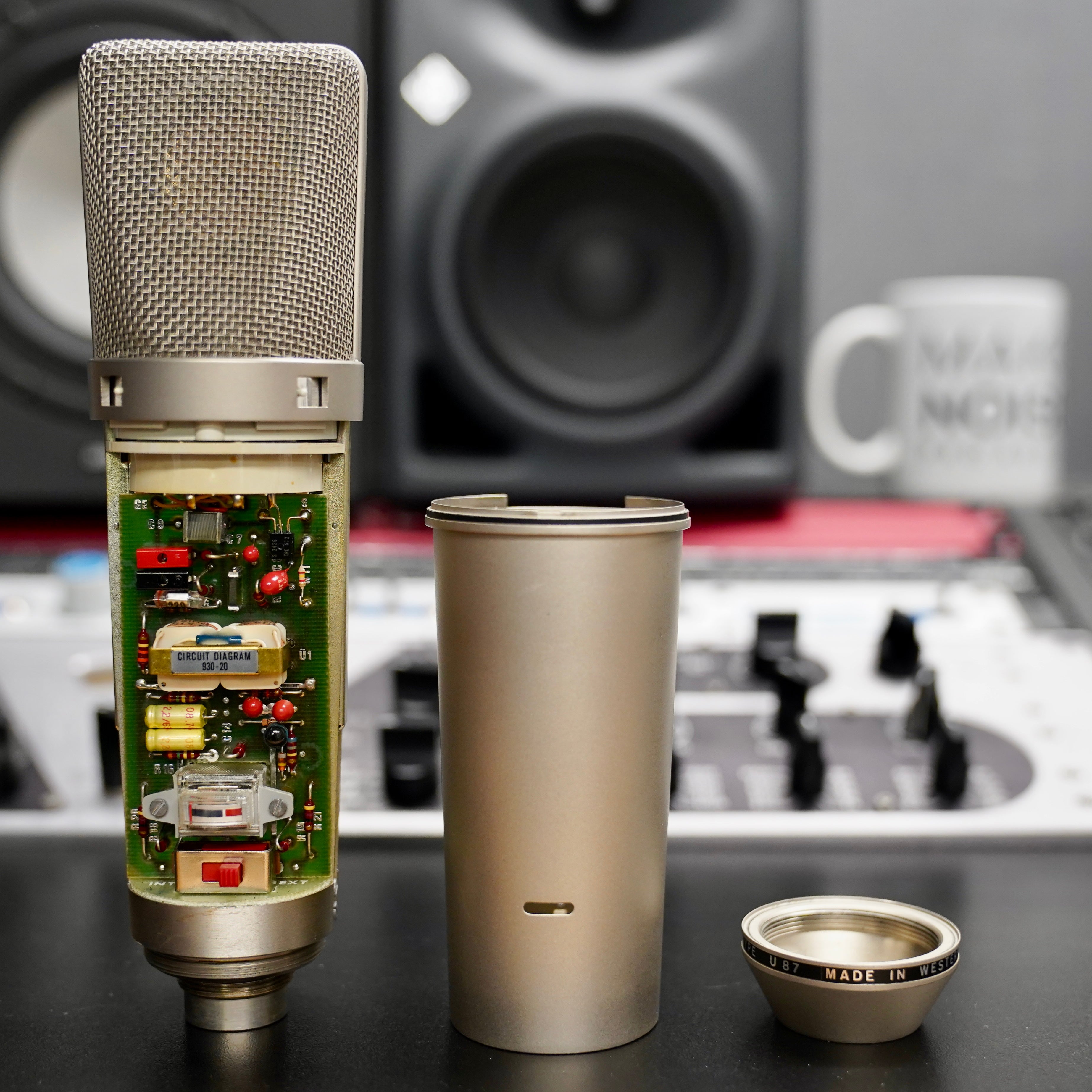 Neumann U87 (1976)