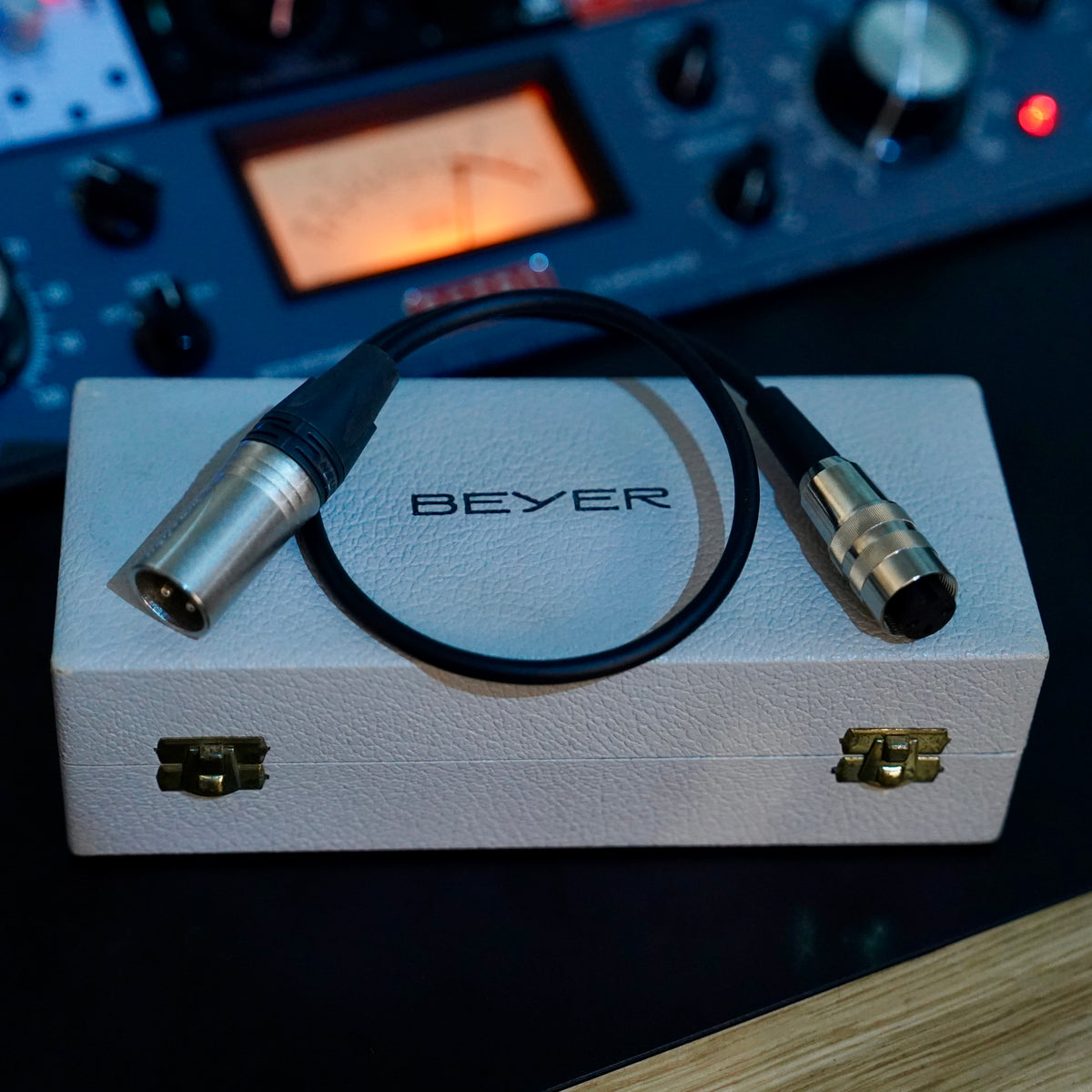 Beyerdynamic M69