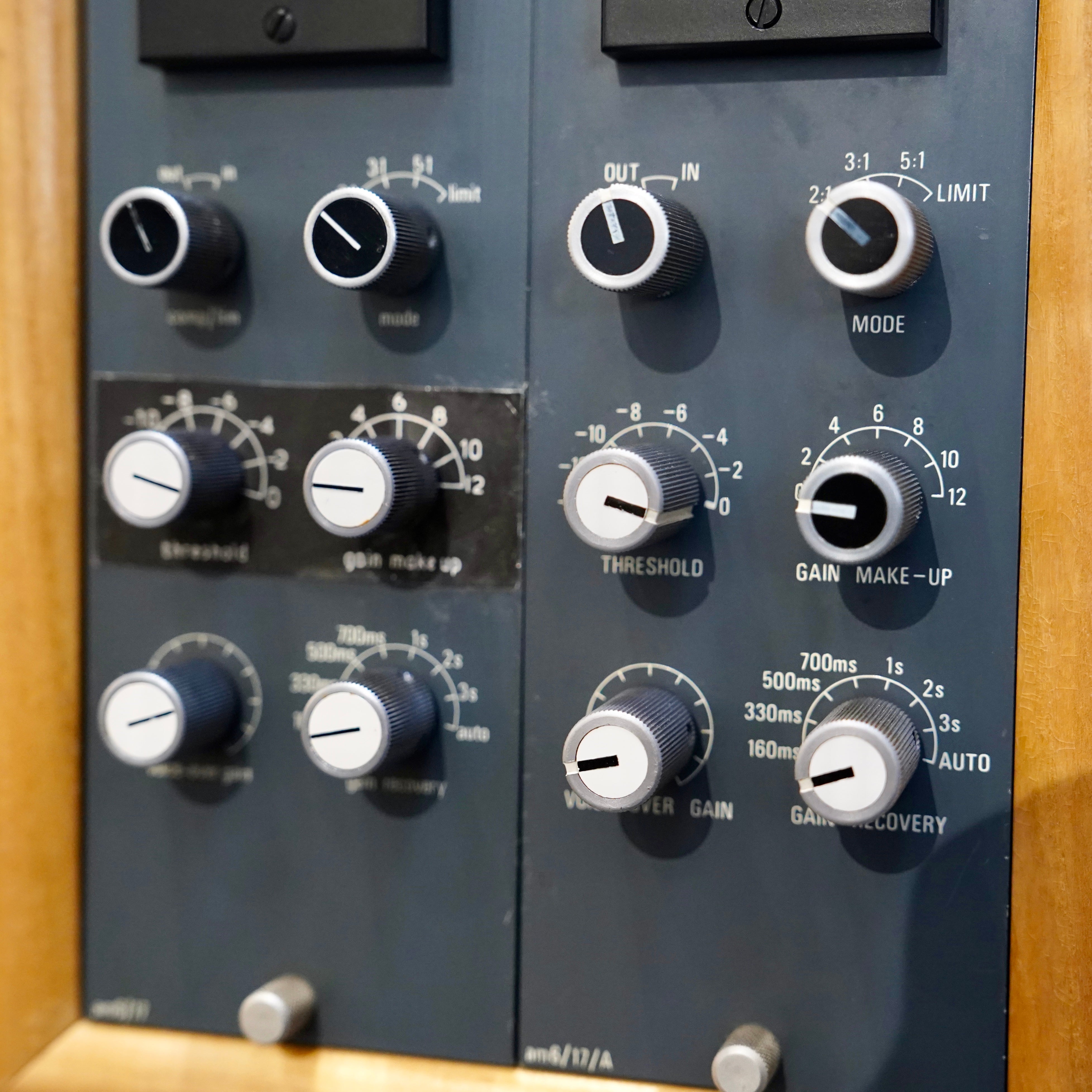 Neve AM6/17 (Racked Pair)