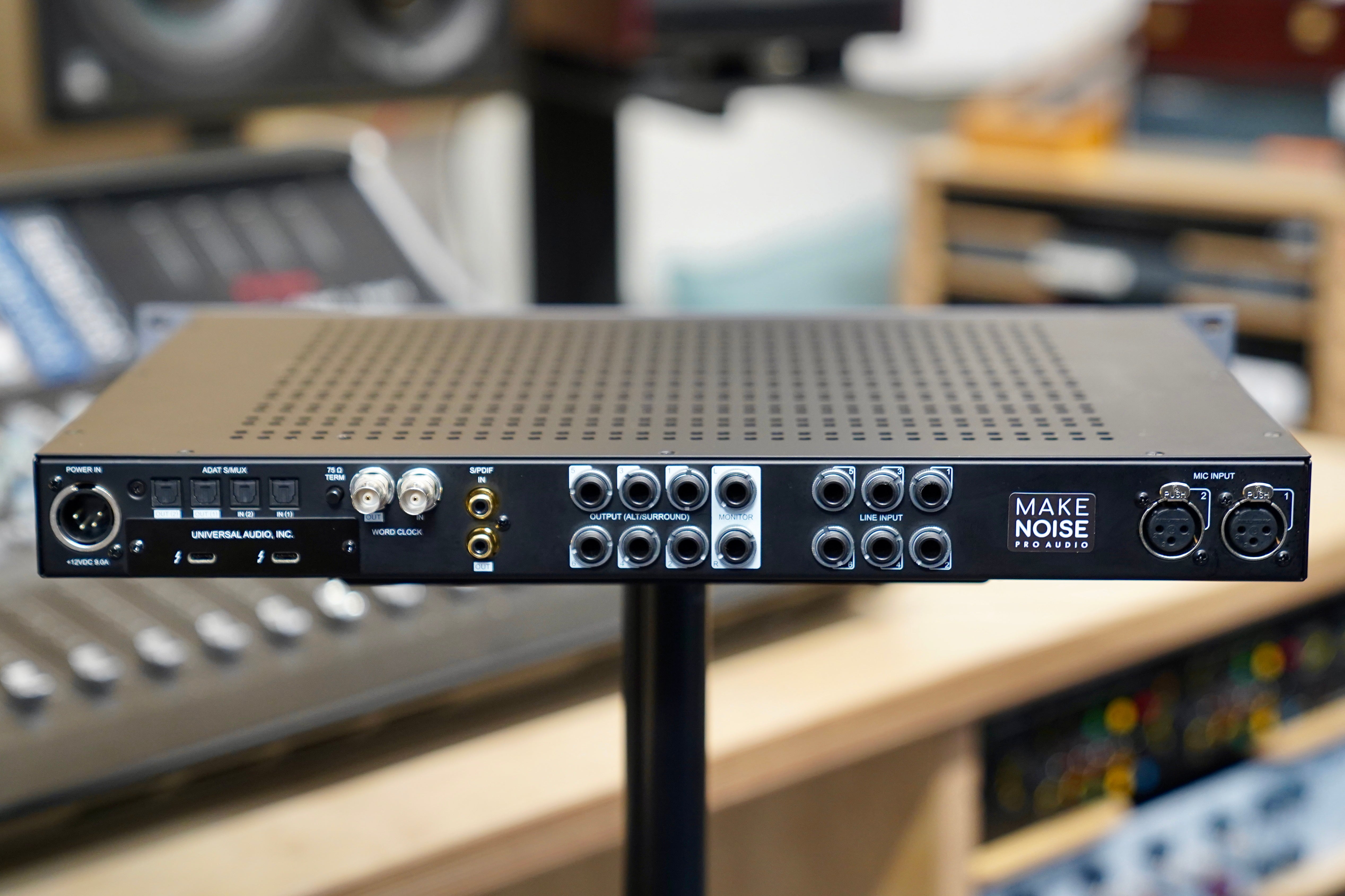 Universal Audio Apollo X6 Thunderbolt 3 Audio Interface