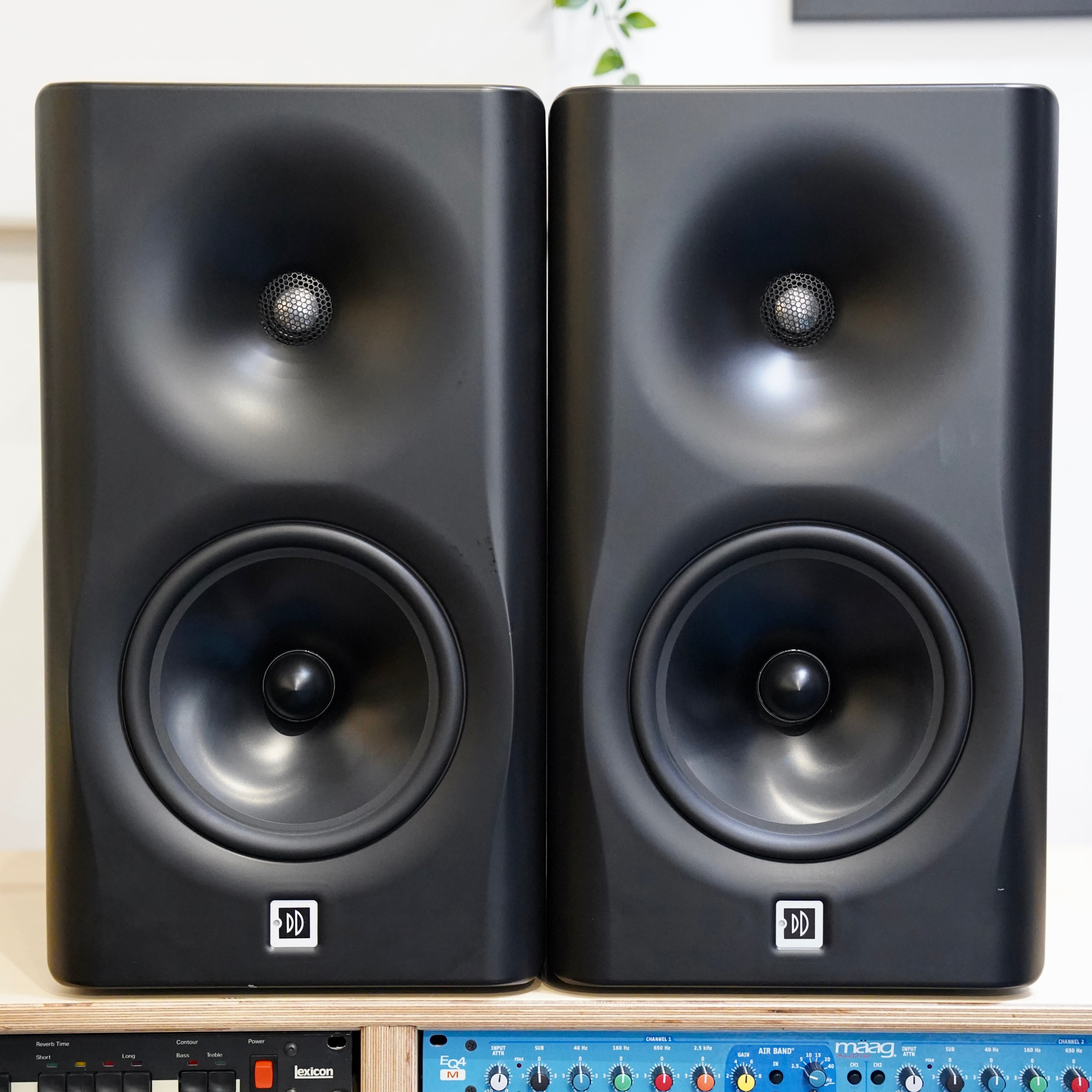 Dutch & Dutch 8C Studio (Pair)