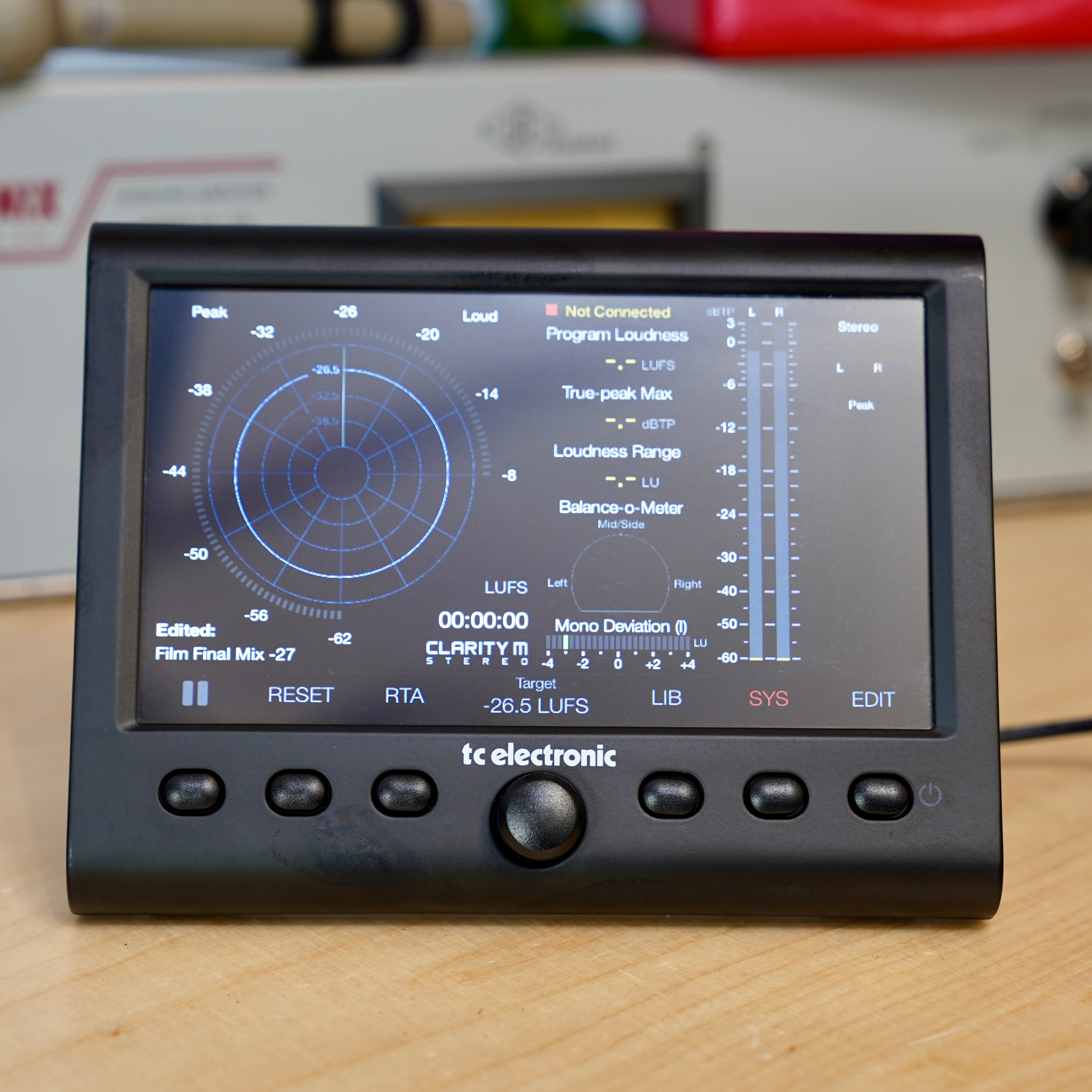 TC Electronic Clarity M Stereo – Make Noise Pro Audio