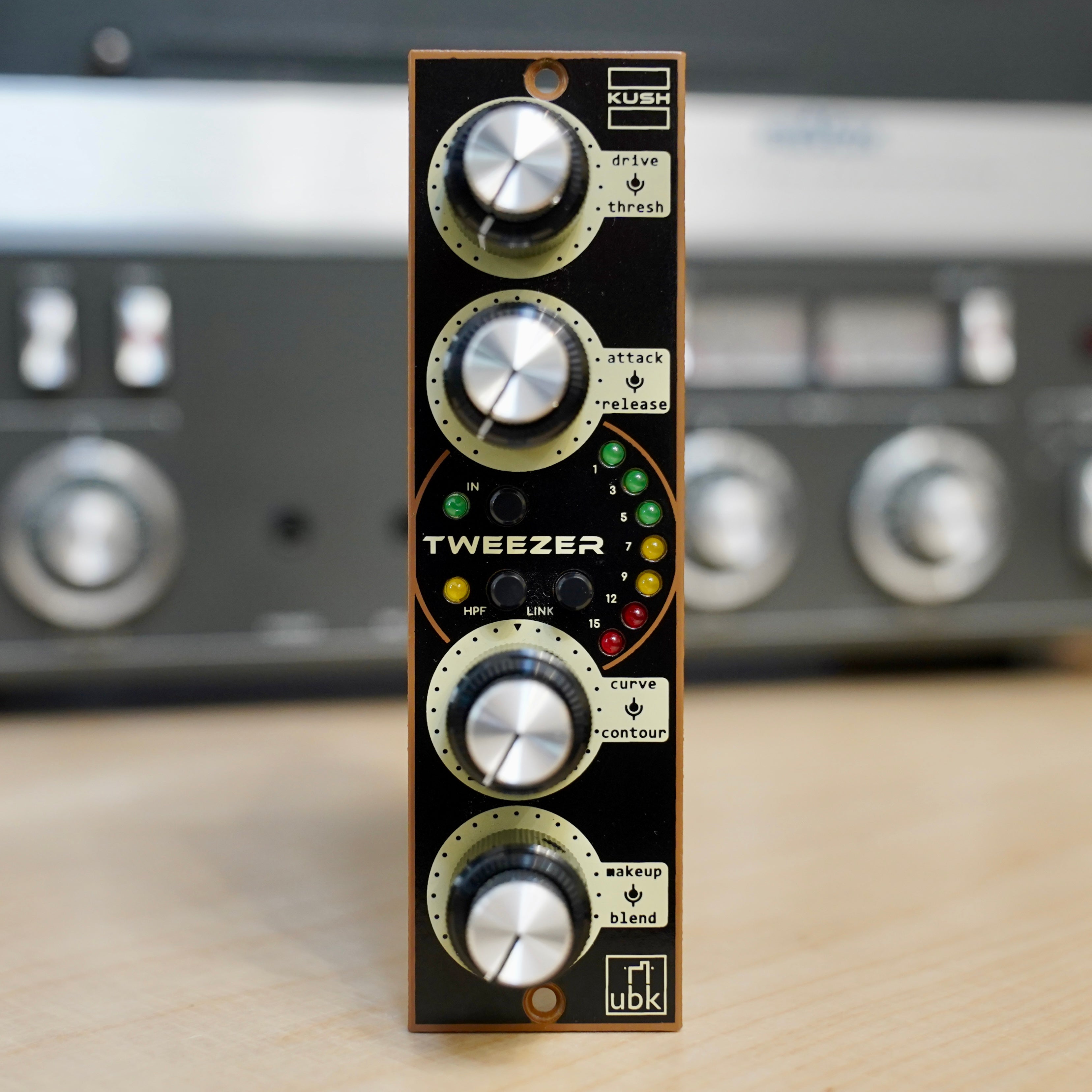 Kush Audio Tweezer 500 Series Compressor