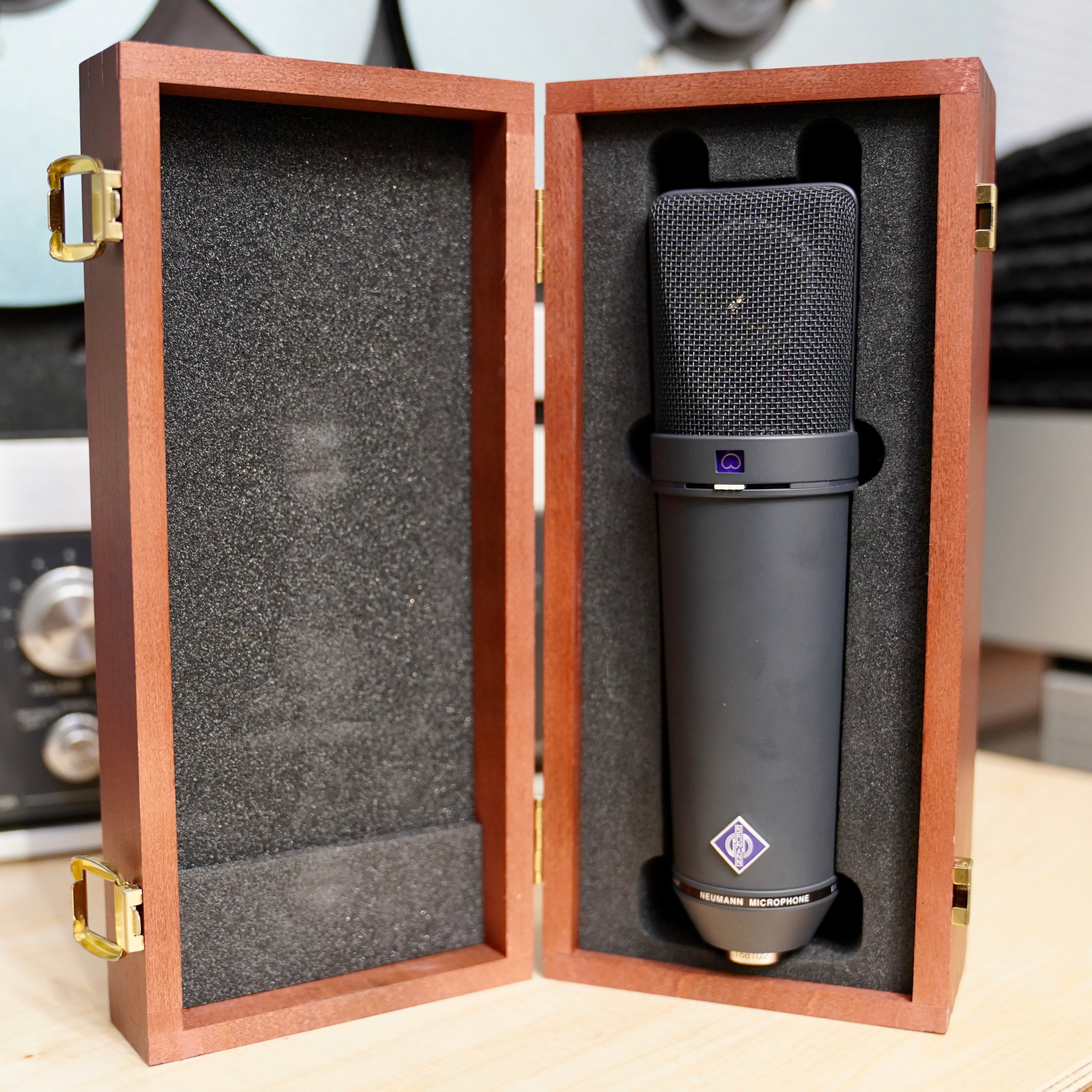 Neumann U87 Ai mt