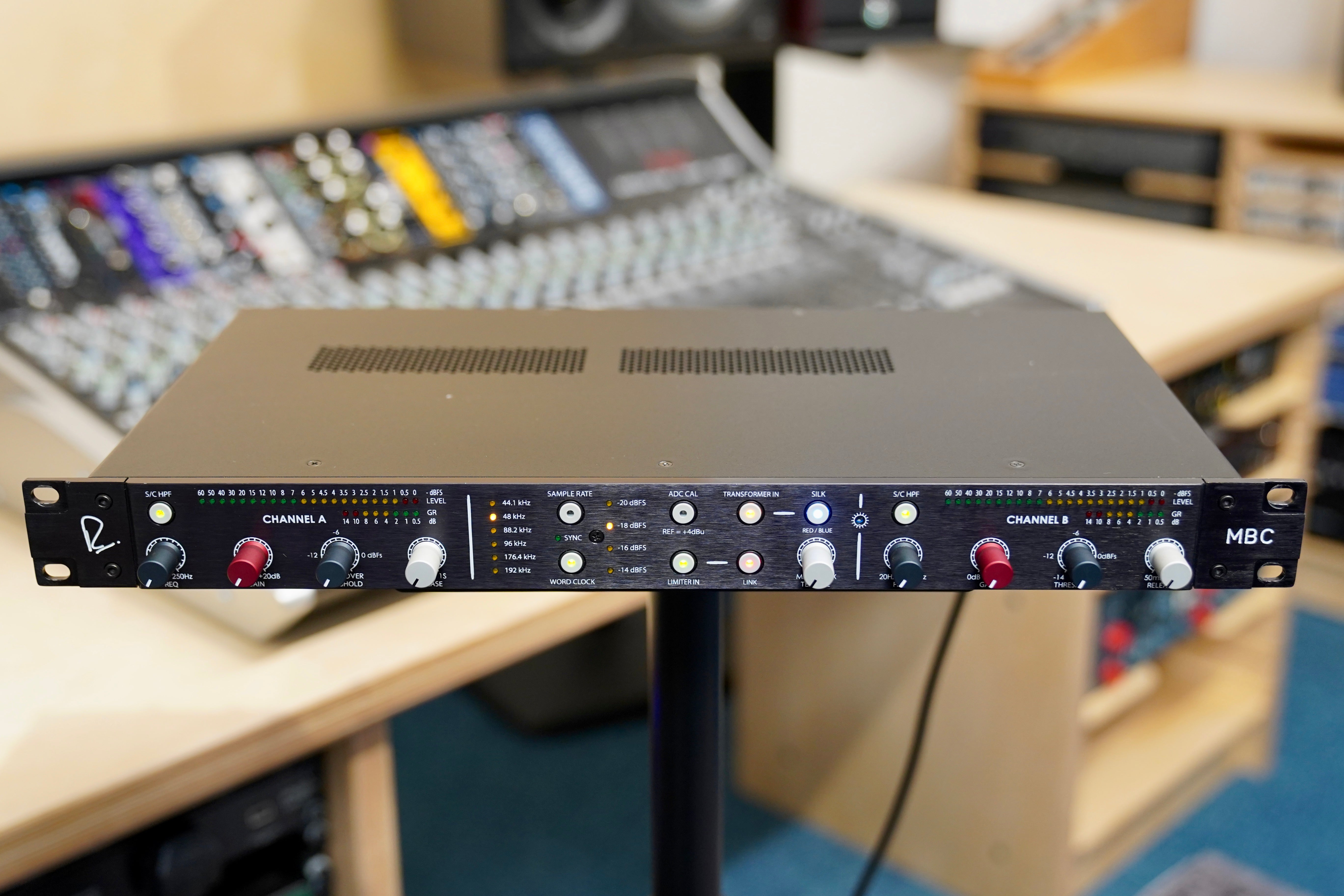 Rupert Neve Designs MBC Master Buss Converter
