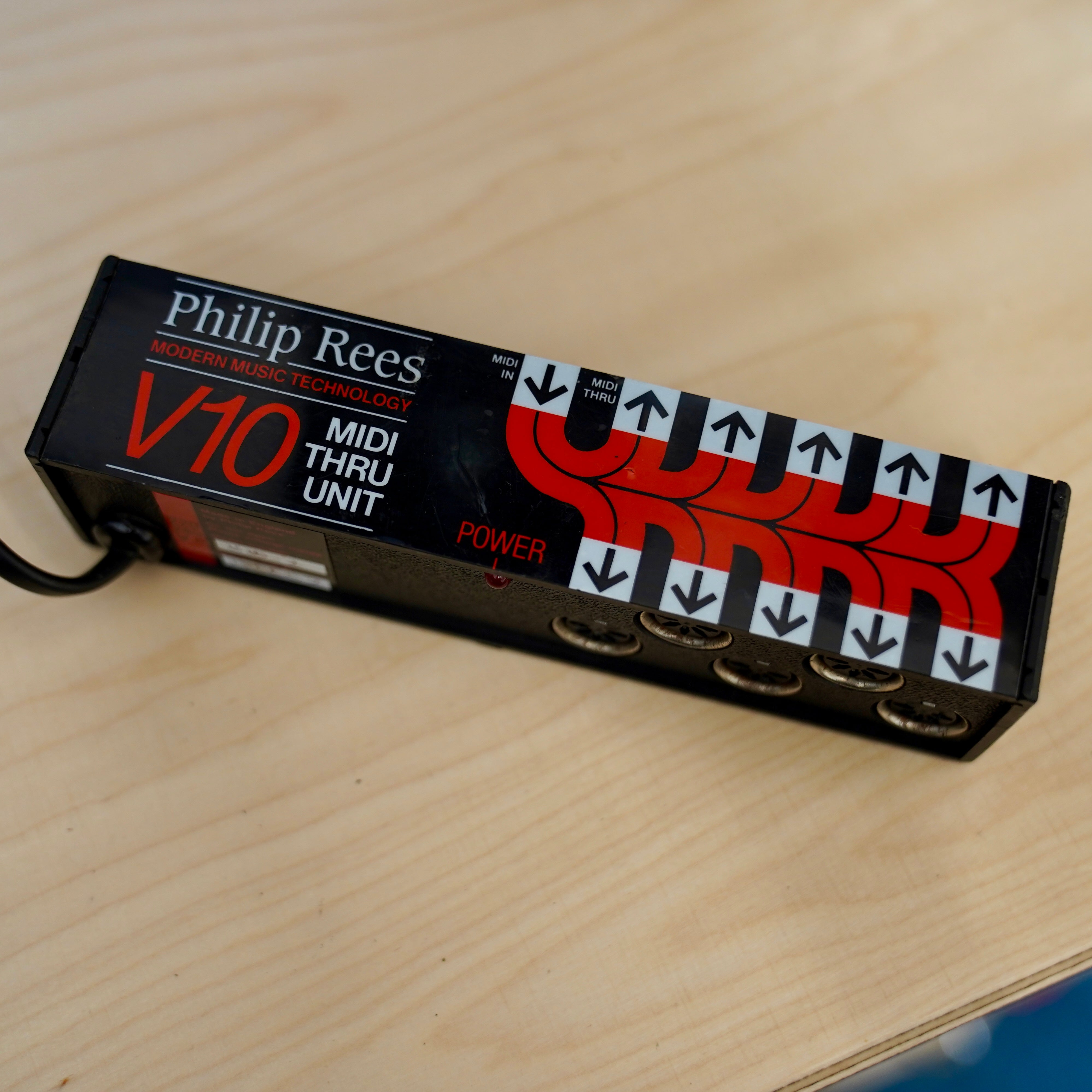 Philip Rees V10 Midi Thru Unit