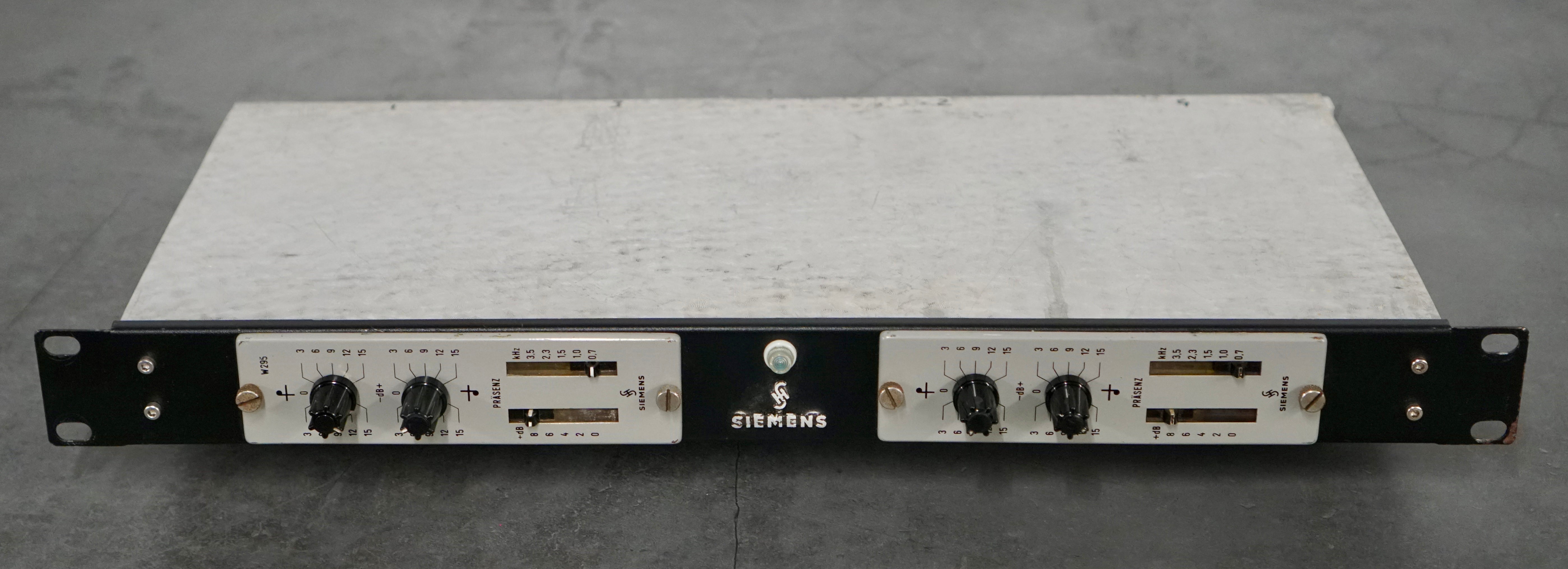 Siemens W295 (Racked Pair)