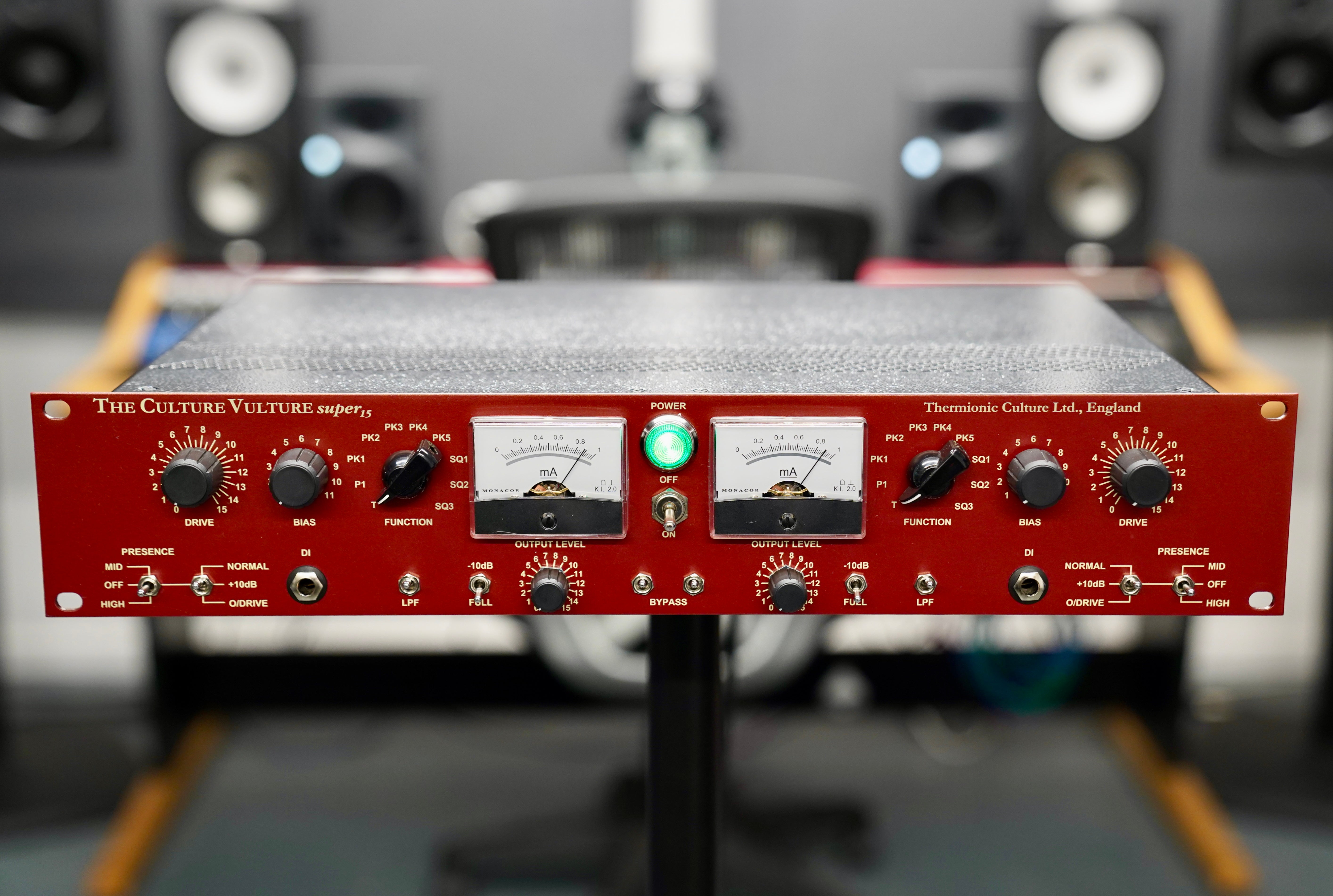 Thermionic Culture The Culture Vulture Super 15 (Balanced)