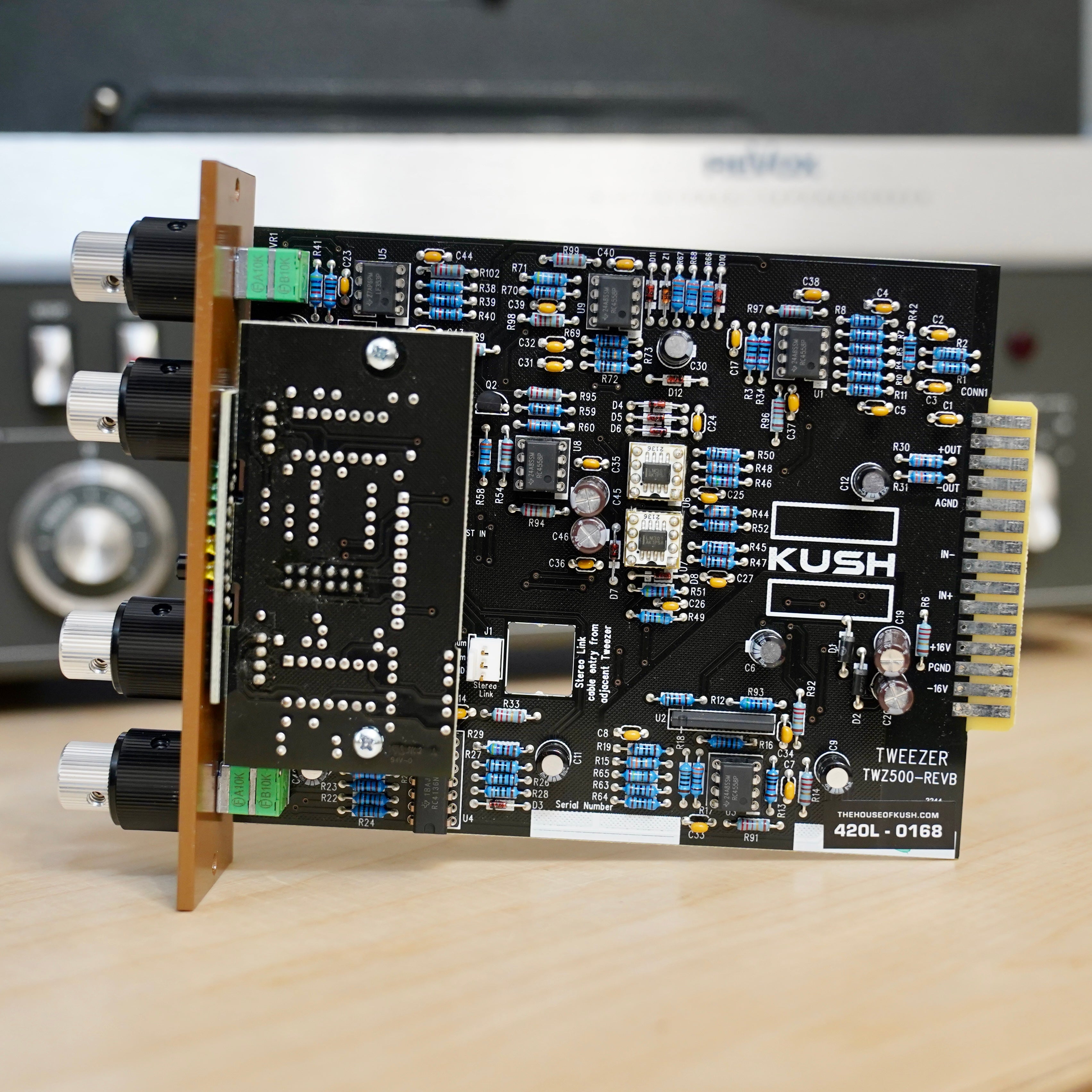 Kush Audio Tweezer 500 Series Compressor