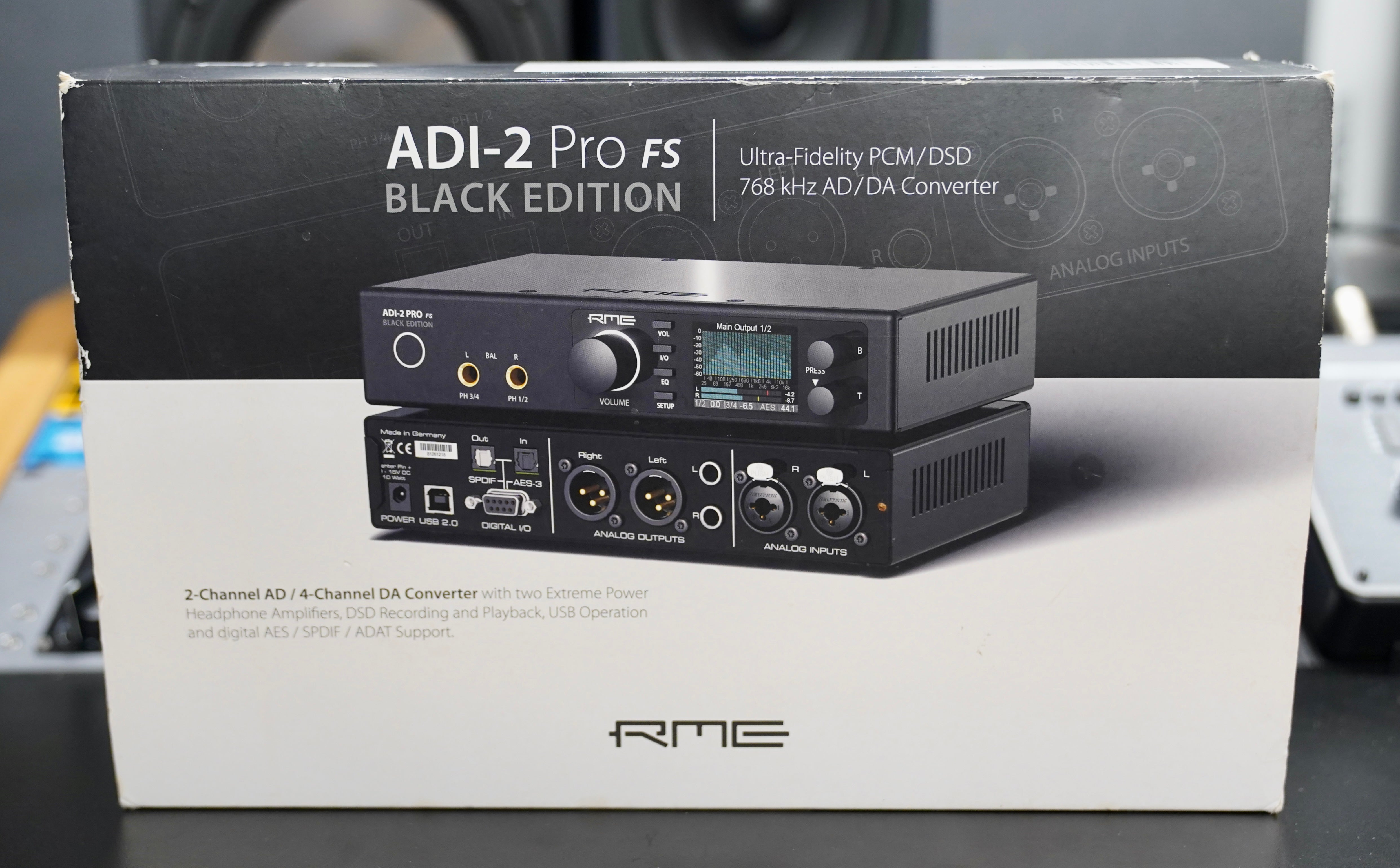 RME ADI-2 PRO FS Black Edition