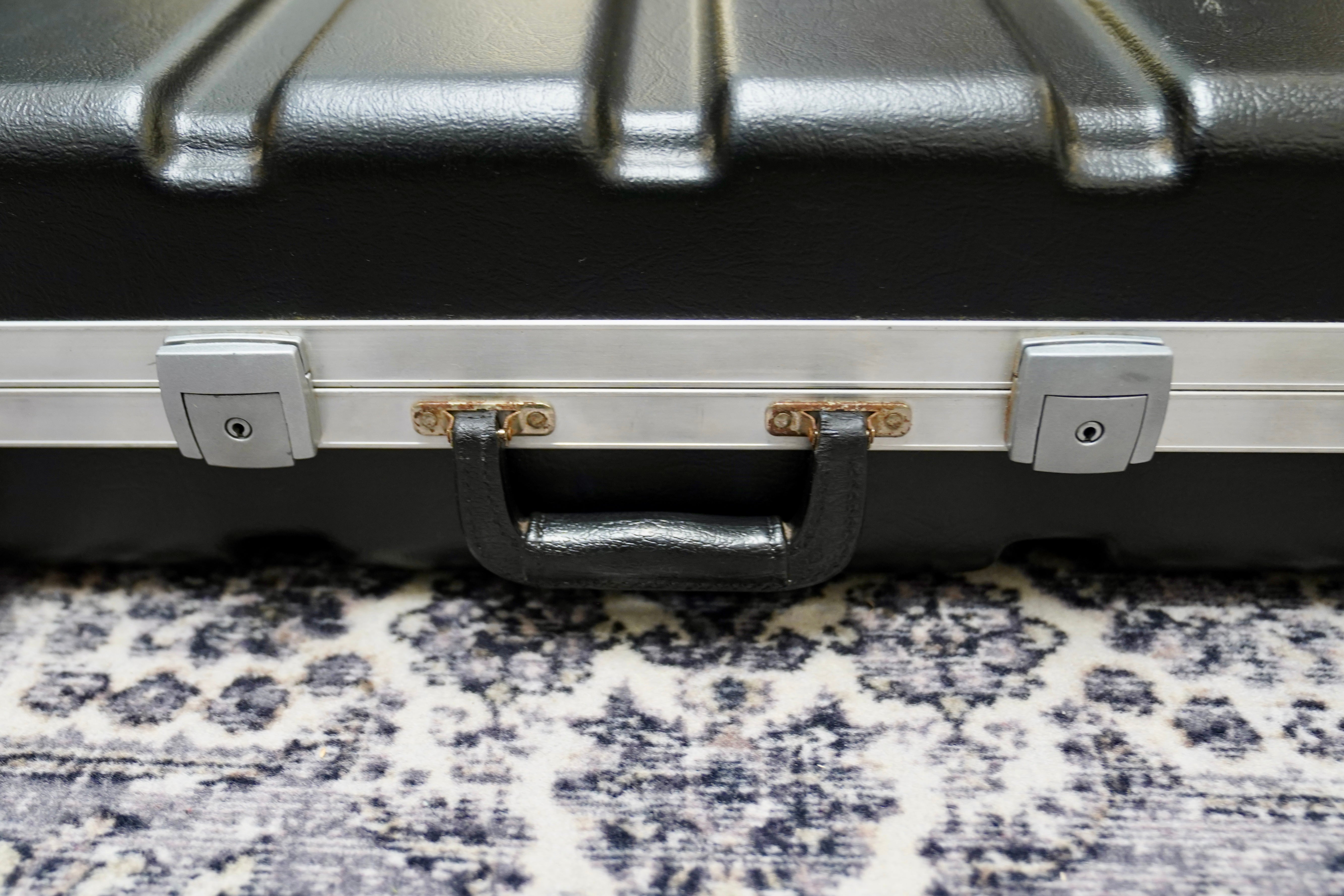 SKB Keyboard Case with Wheels and Foam Inserts