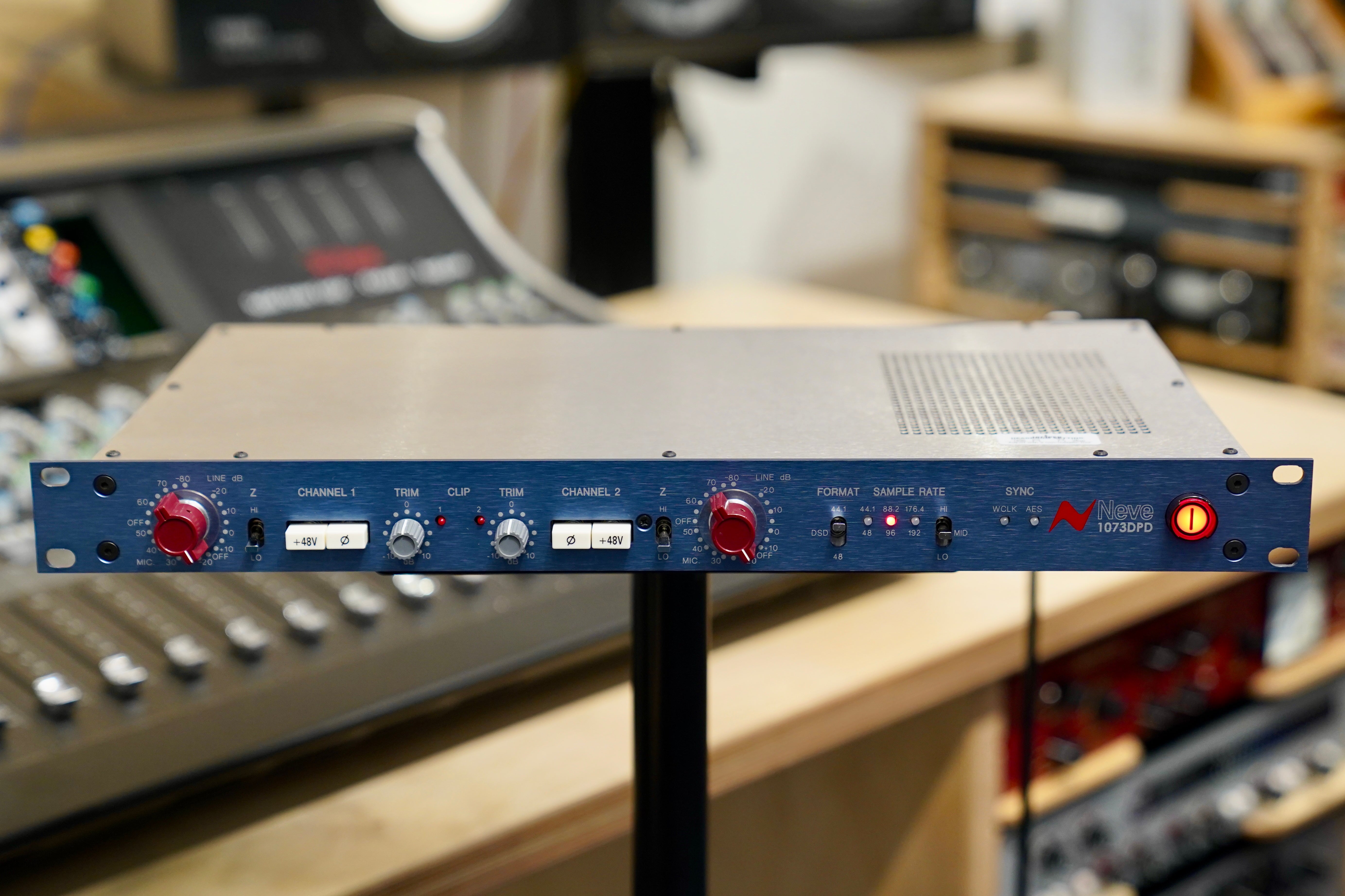 Neve 1073DPD 2-channel Microphone Preamp with Digital Outs