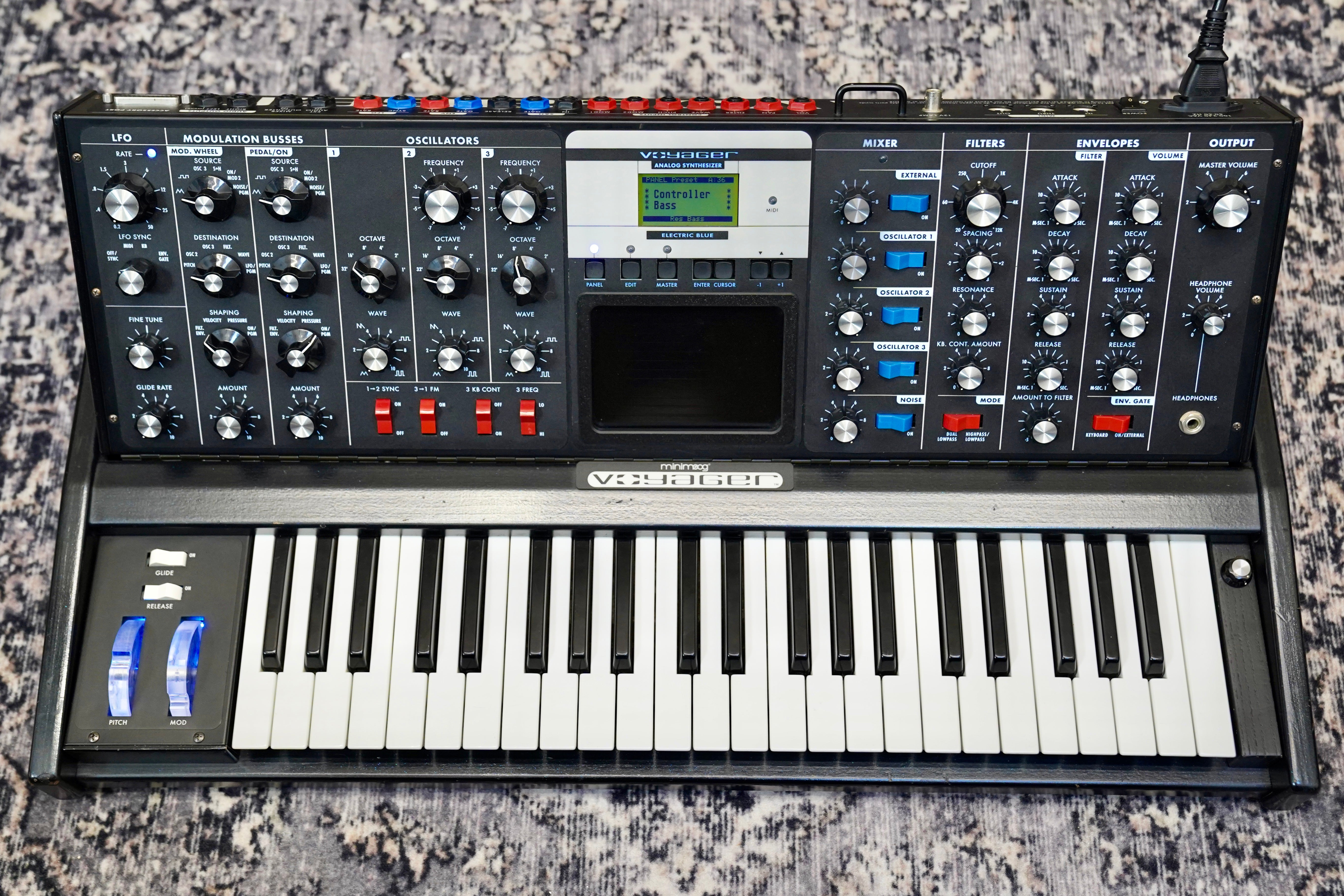 Moog Voyager Electric Blue Edition