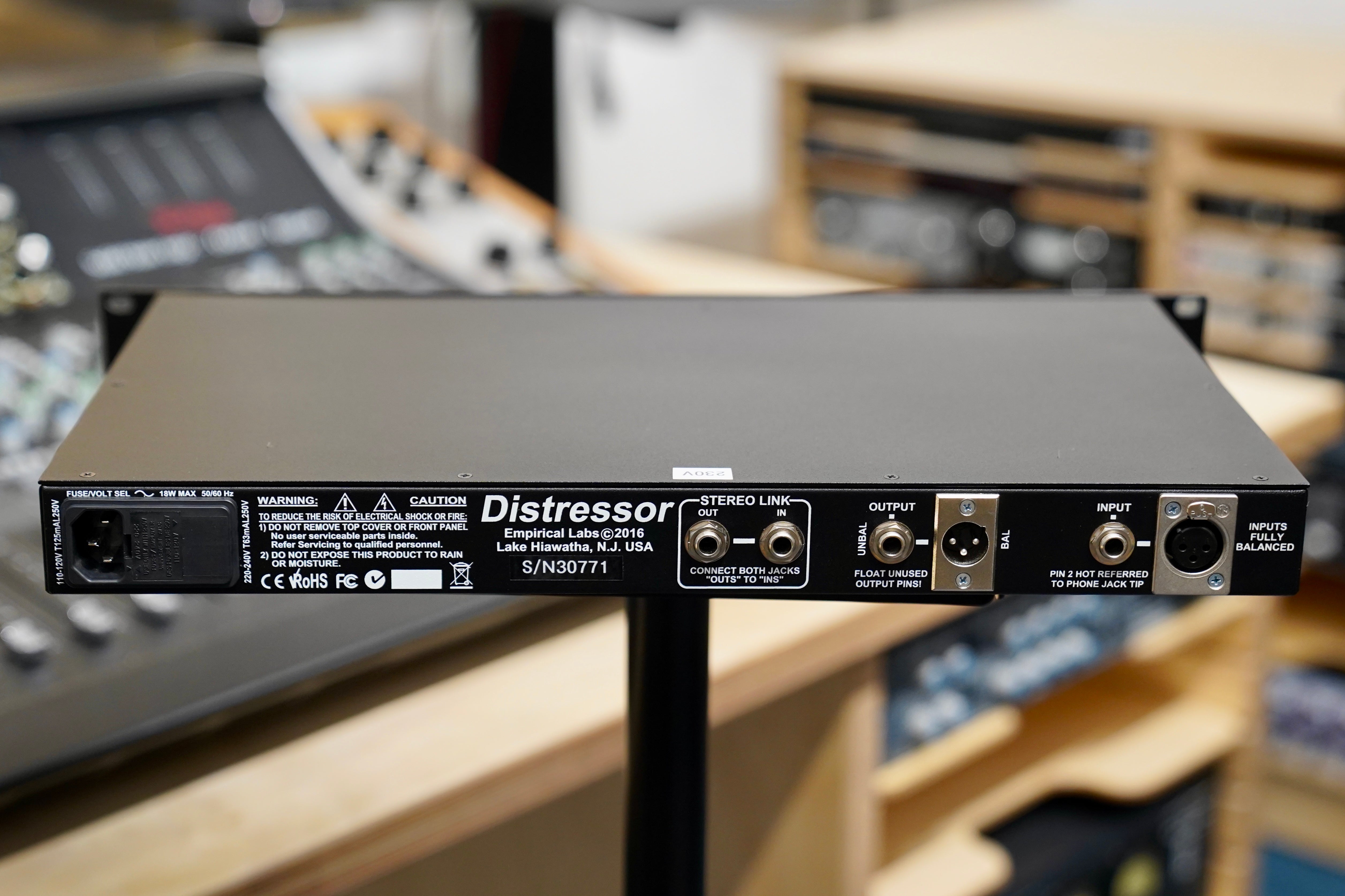 Empirical Labs EL8-X Distressor