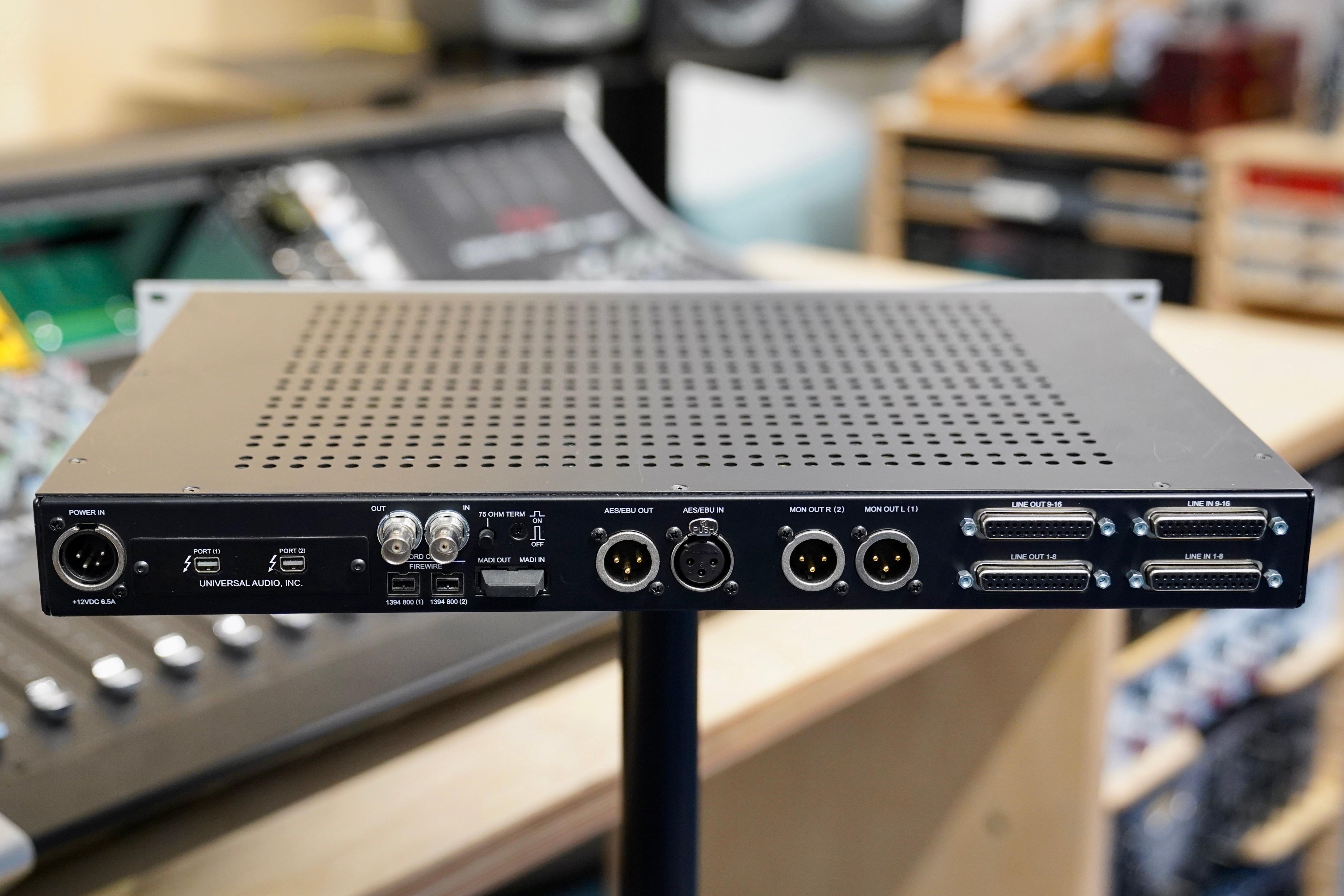 Universal Audio Apollo 16 Quad (TB2)