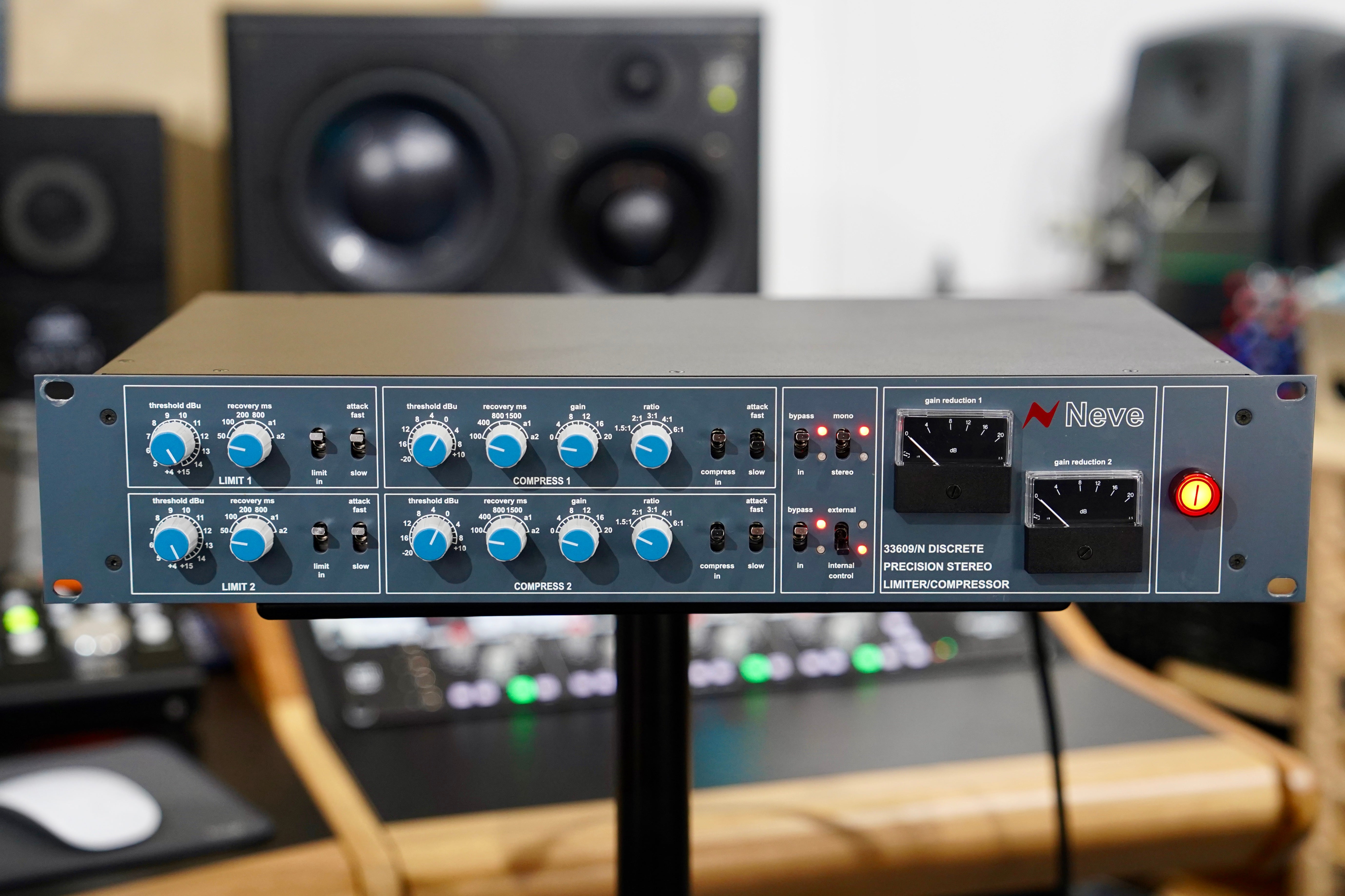 AMS Neve 33609/N