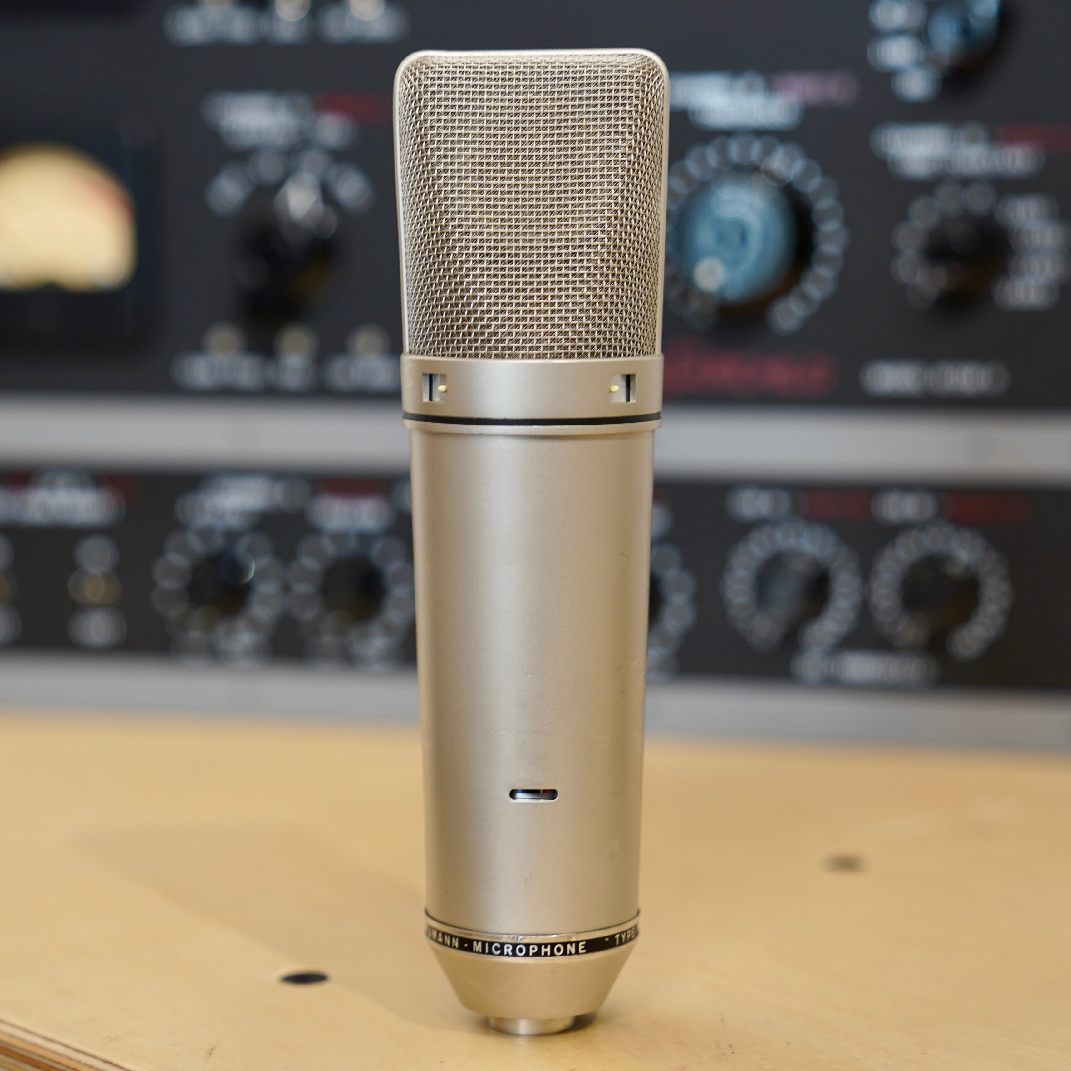 Neumann U87 (1986)