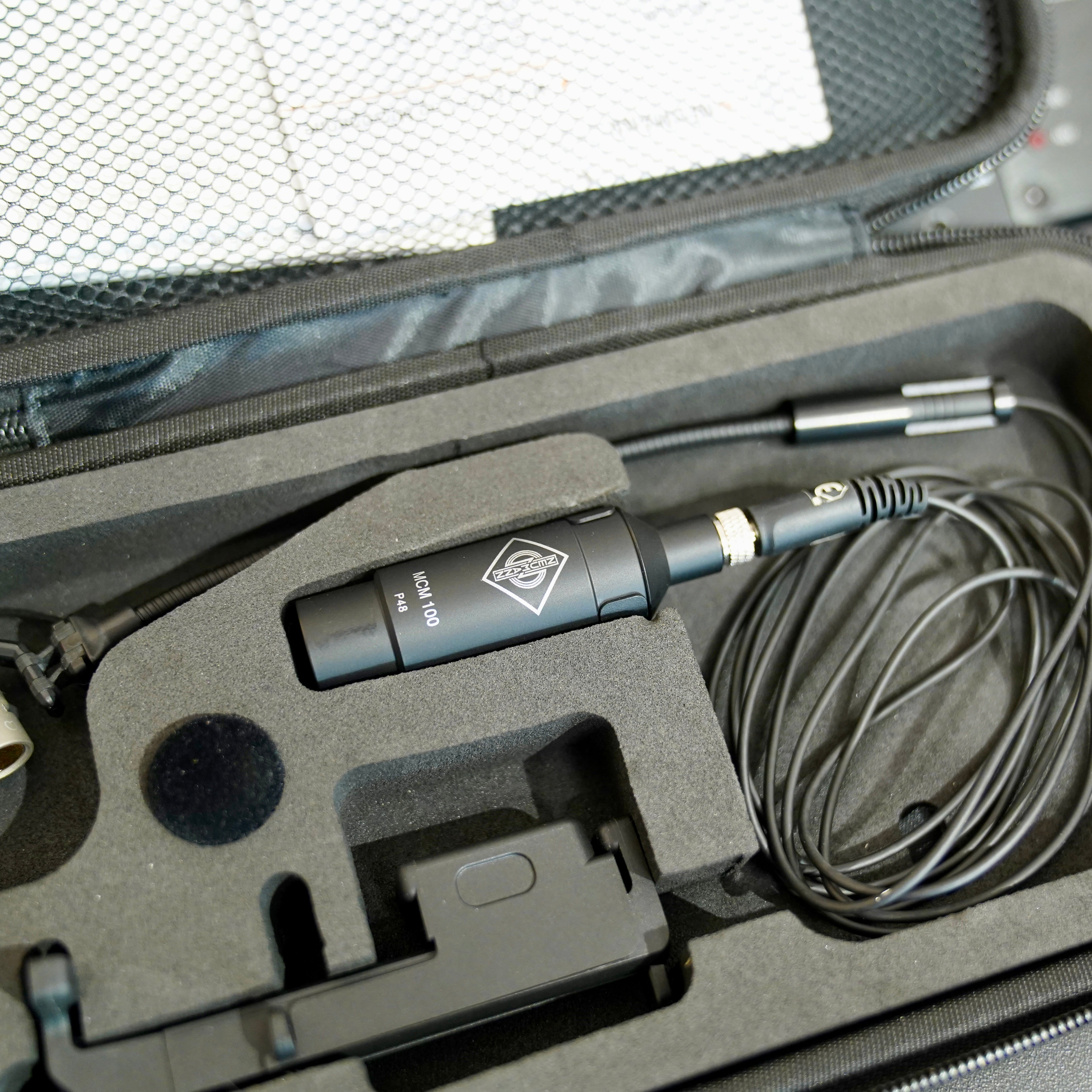 Neumann MCM 114 Guitar Set