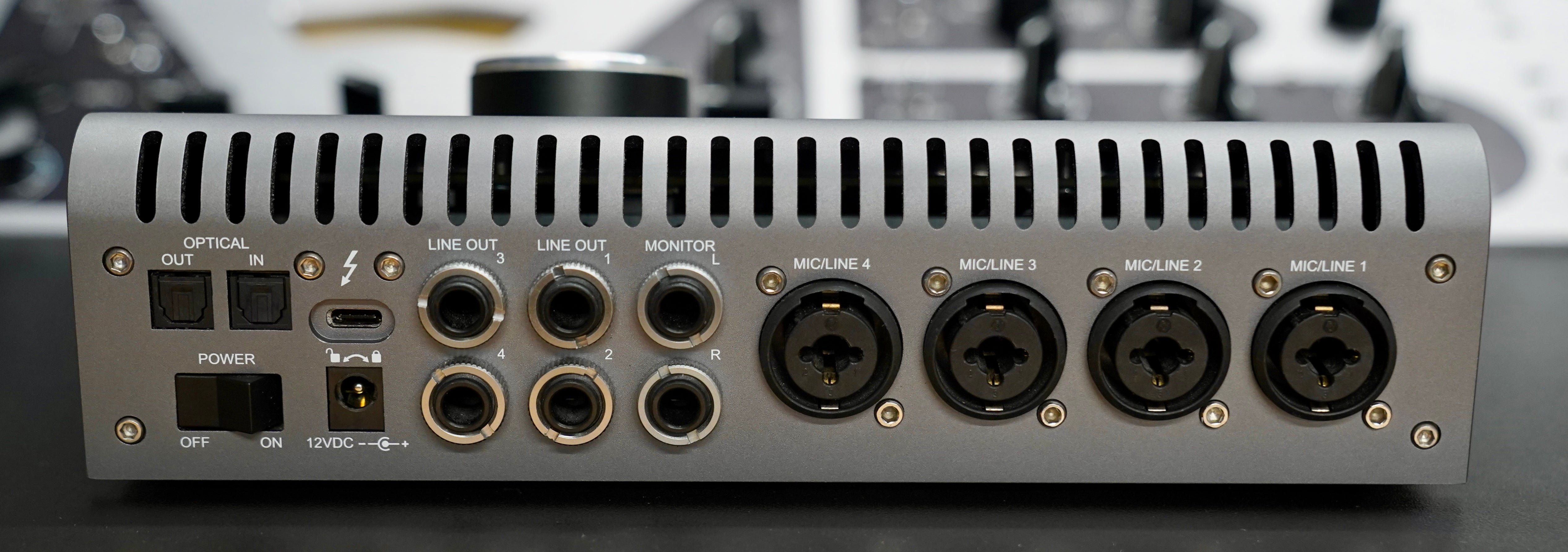 Universal Audio Apollo X4