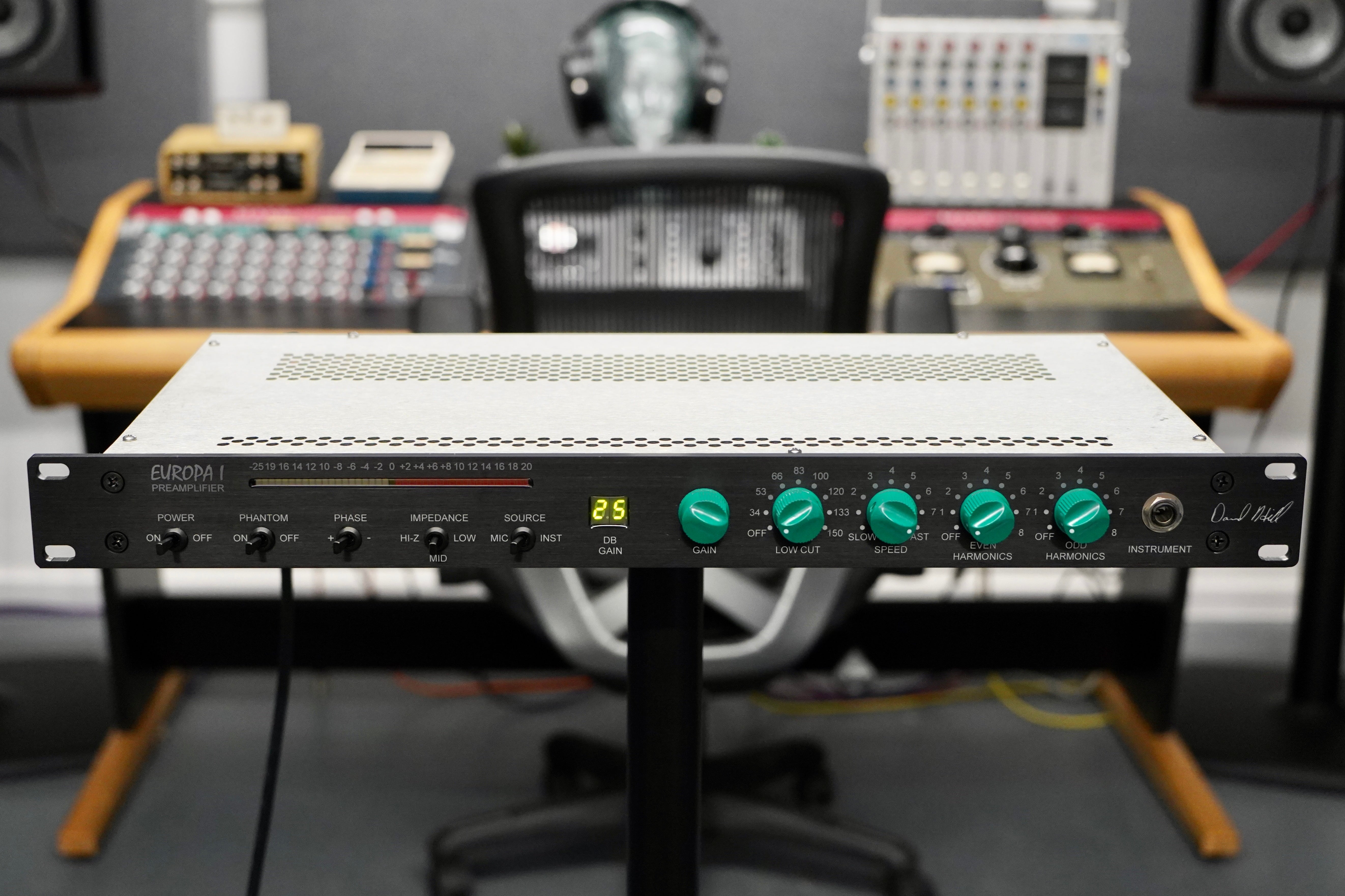 Dave Hill Designs Europa 1