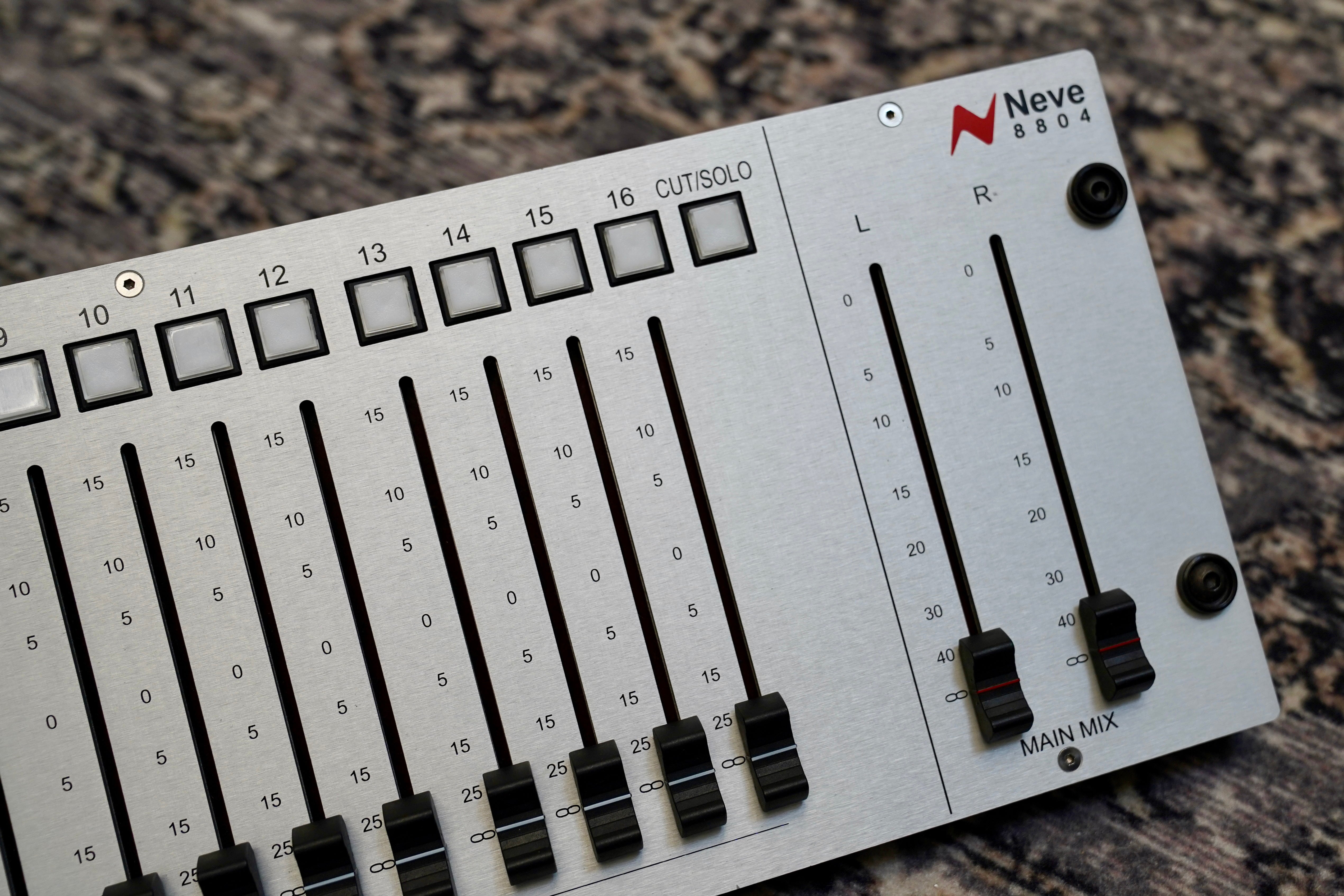 Neve 8804 Fader Pack