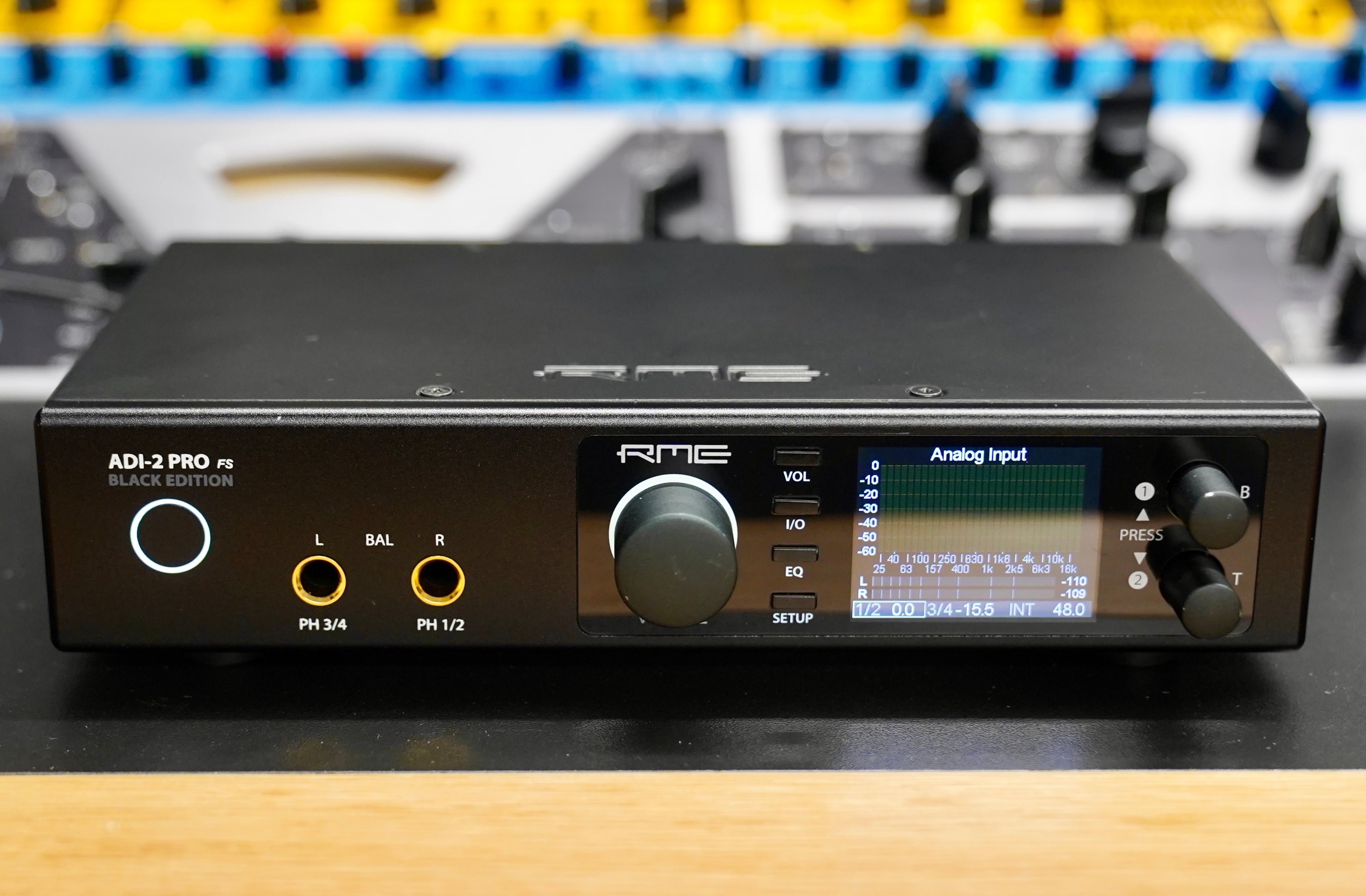 RME ADI-2 PRO FS Black Edition
