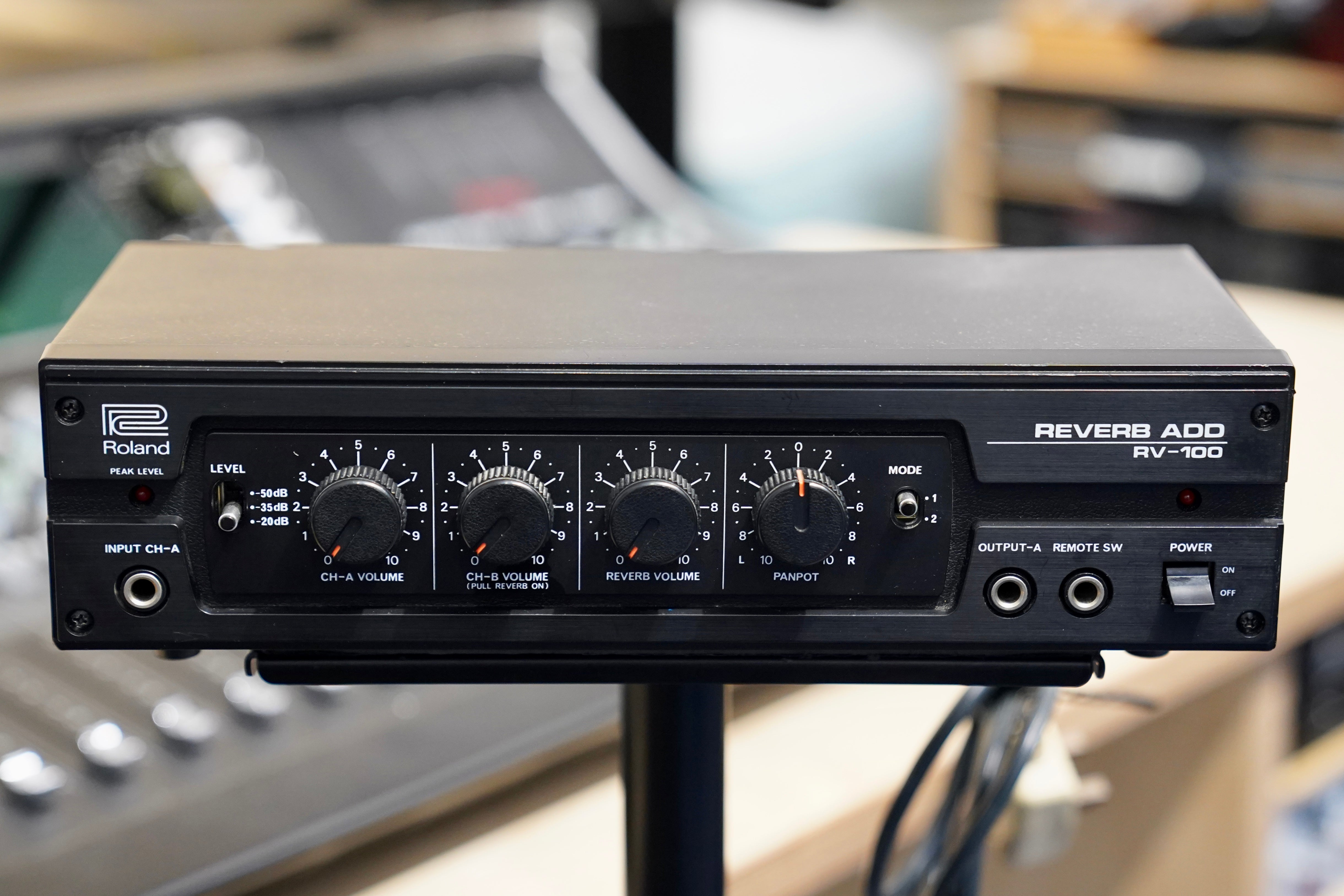 Roland RV-100 Spring Reverb