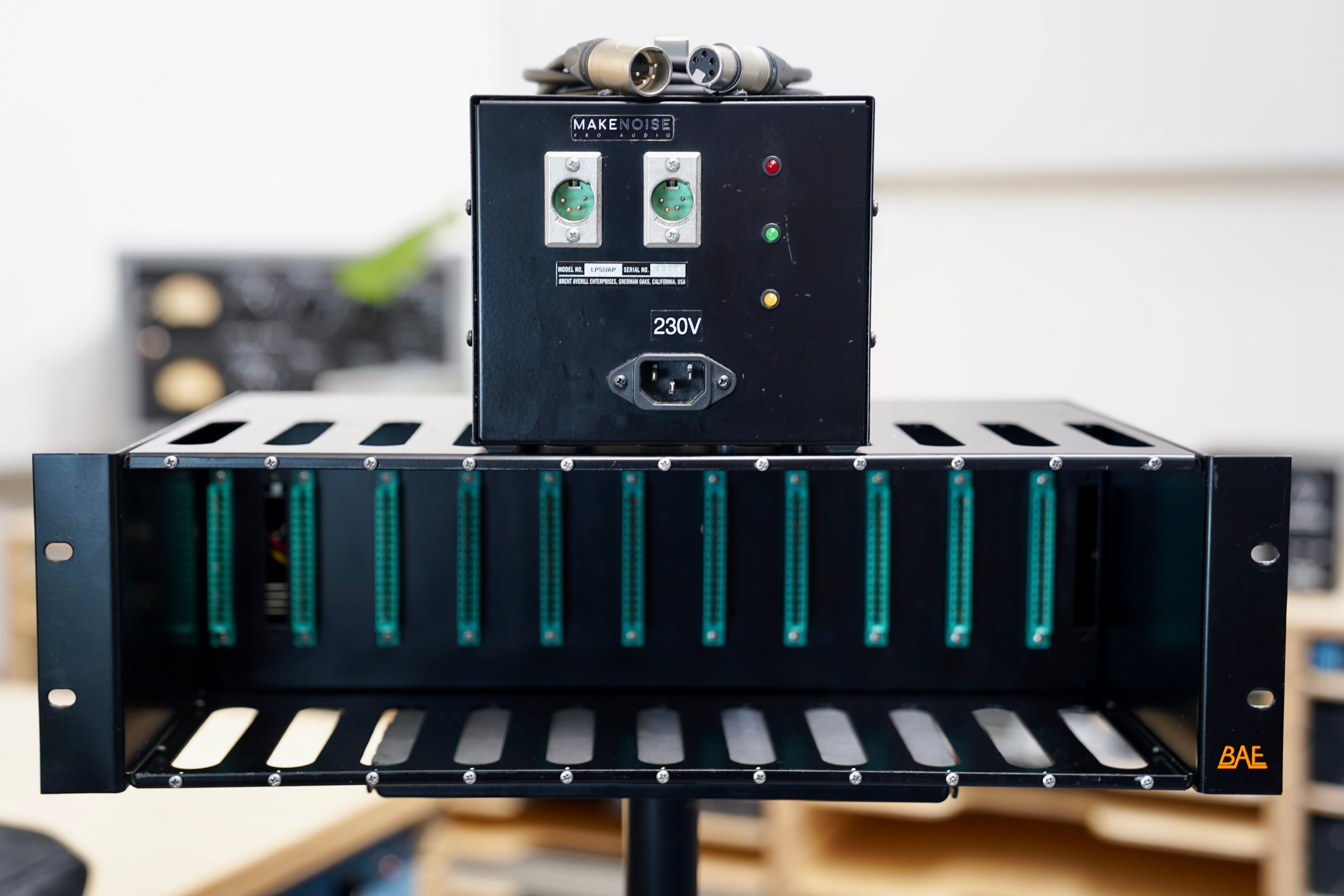 BAE 11-Space 500 Series Rack with PSU