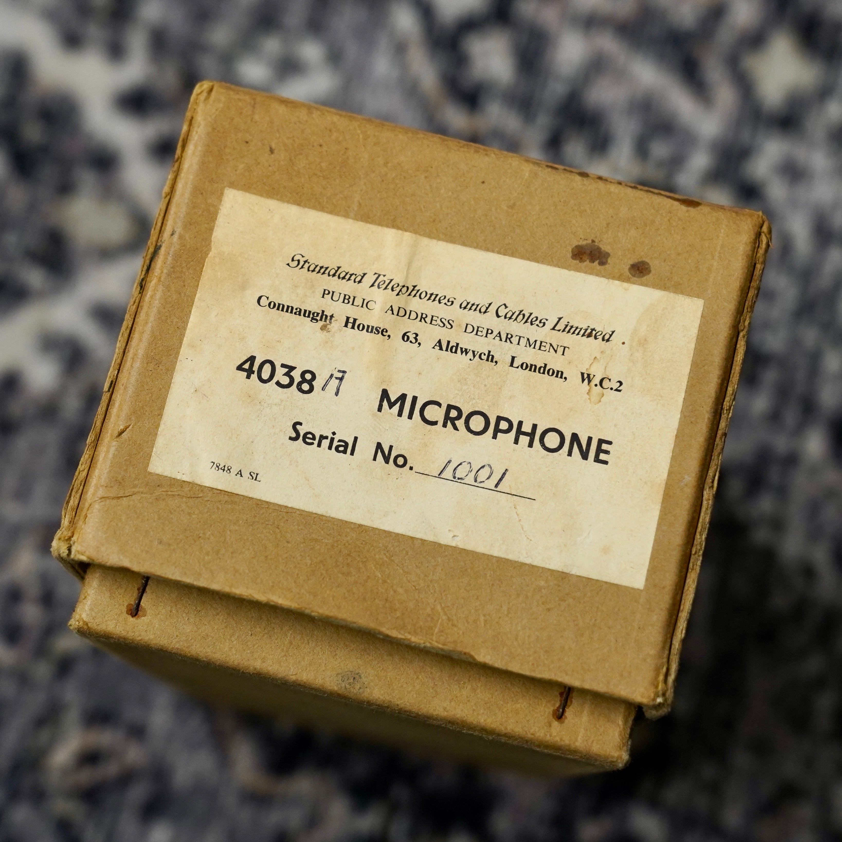 STC 4038 Ribbon Microphone