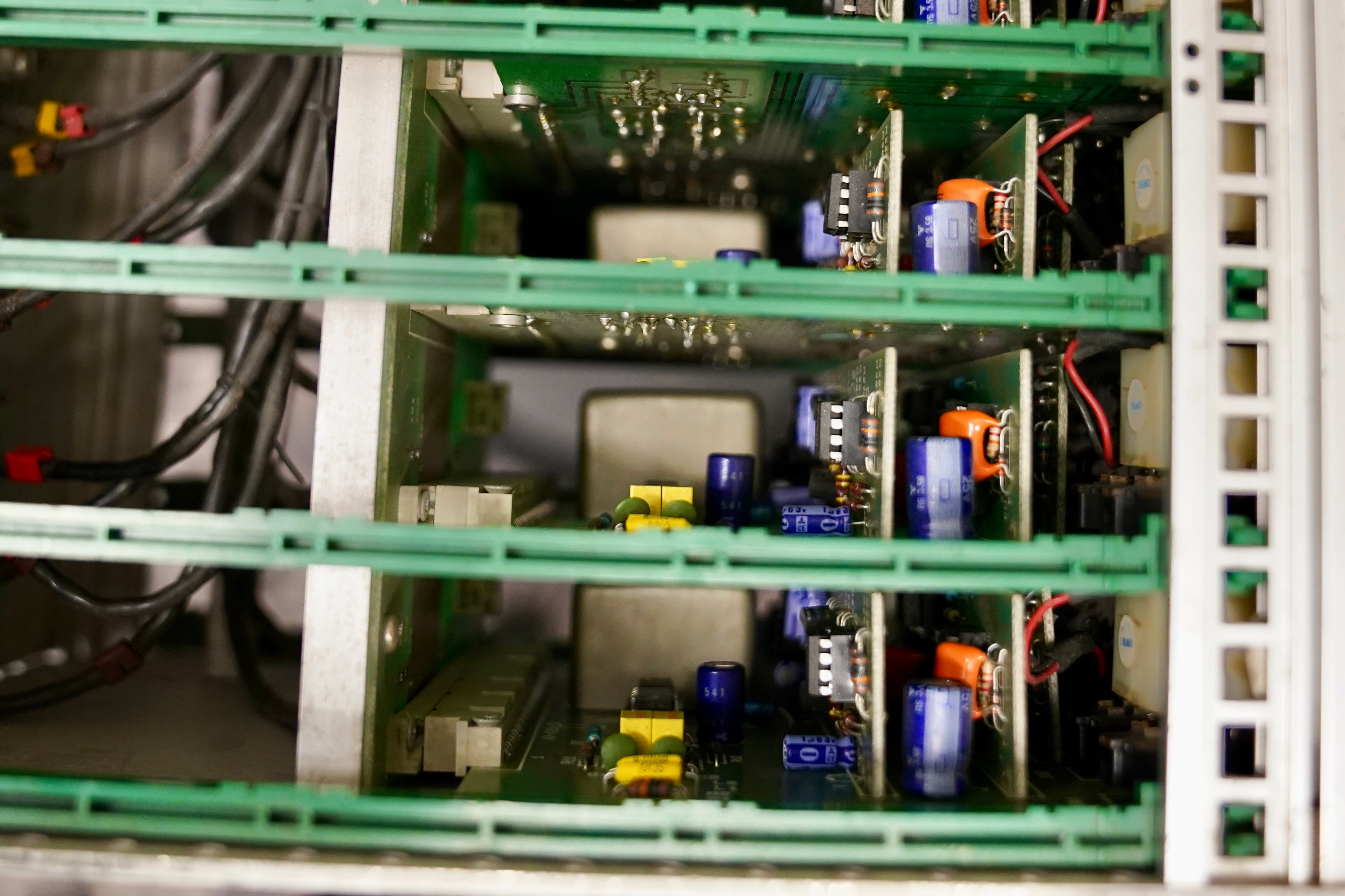 Audio Developments AD 025 Compressor Limiters