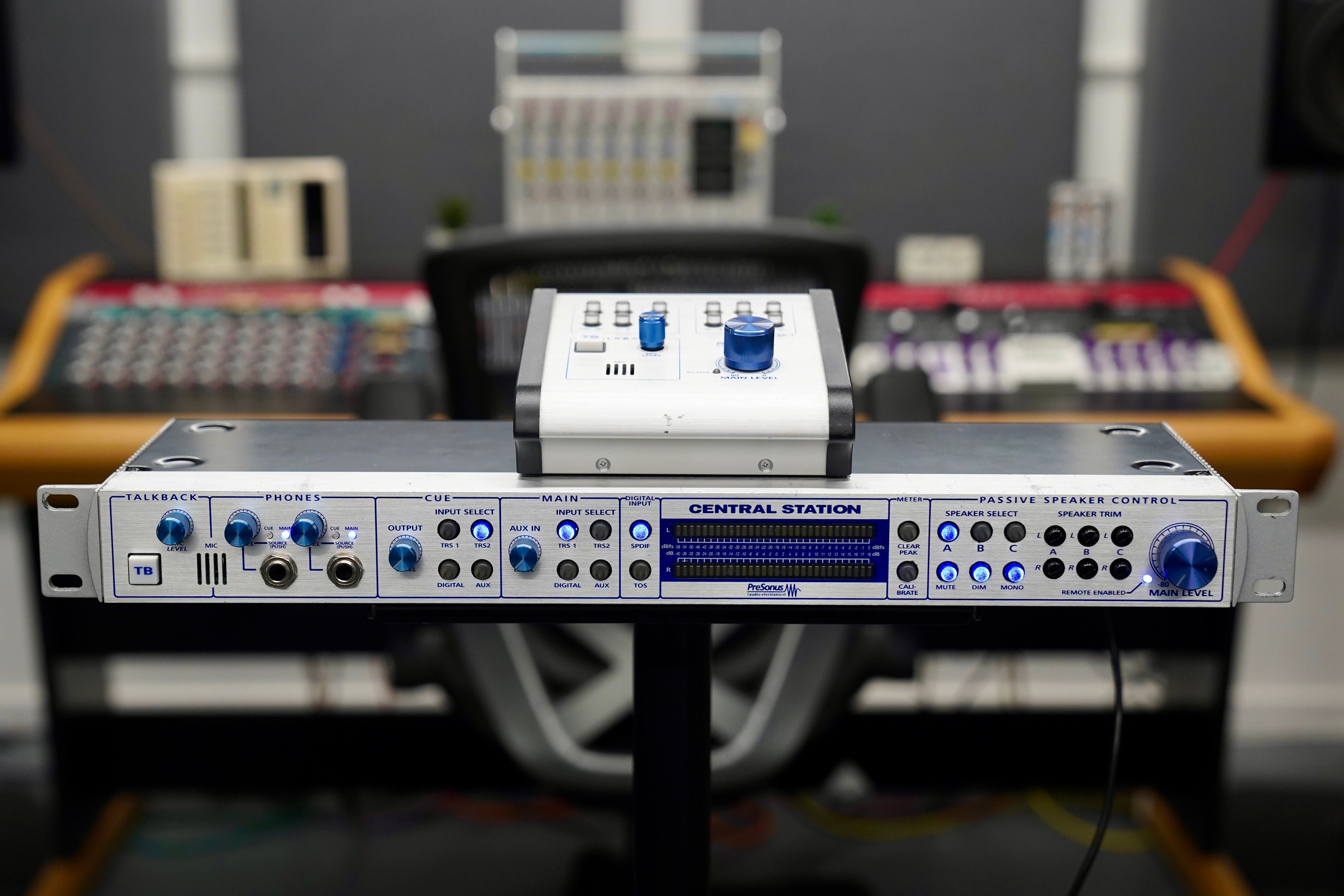 Presonus Central Station w/ Central Station Remote