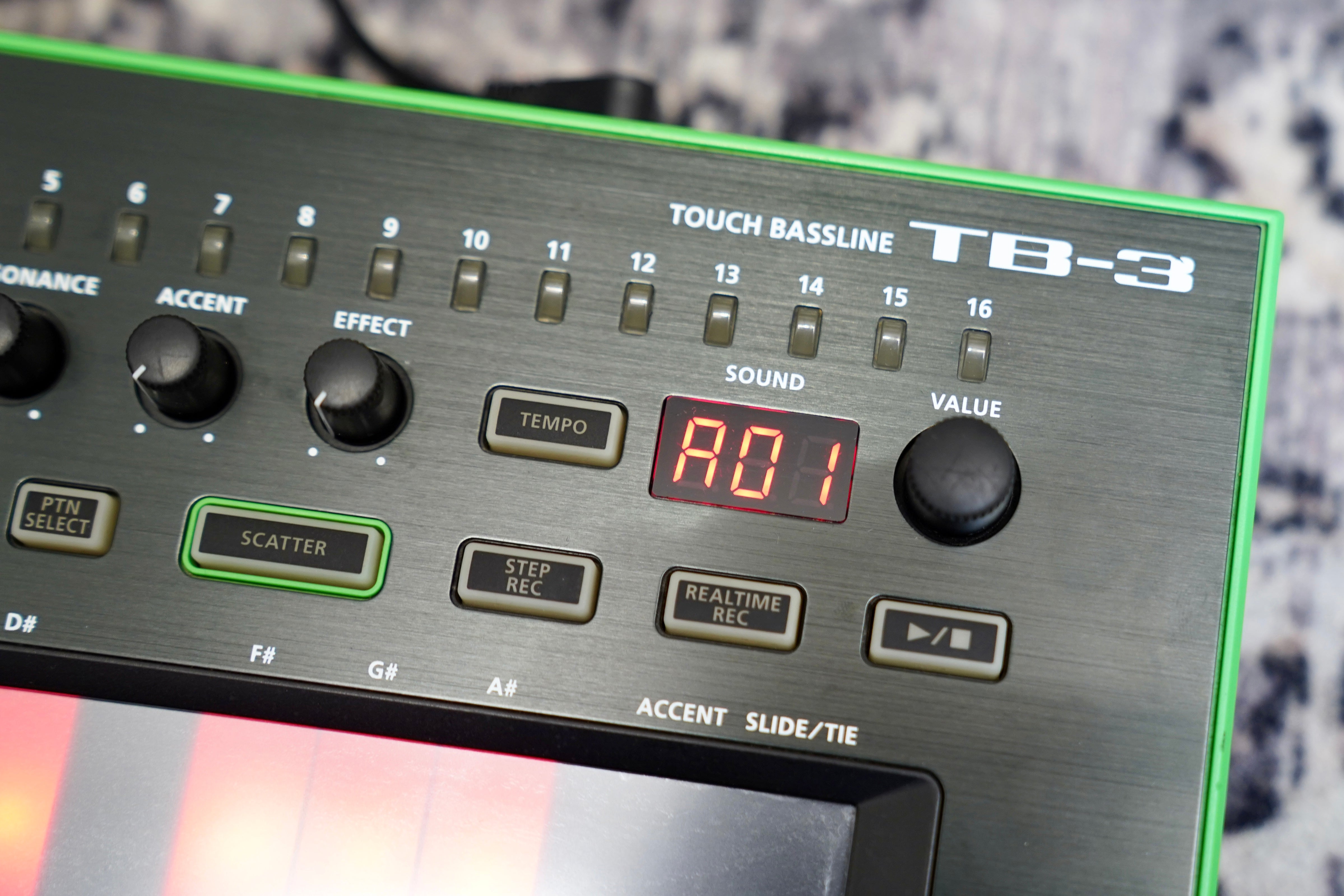 Roland AIRA TB-3 Touch Bassline