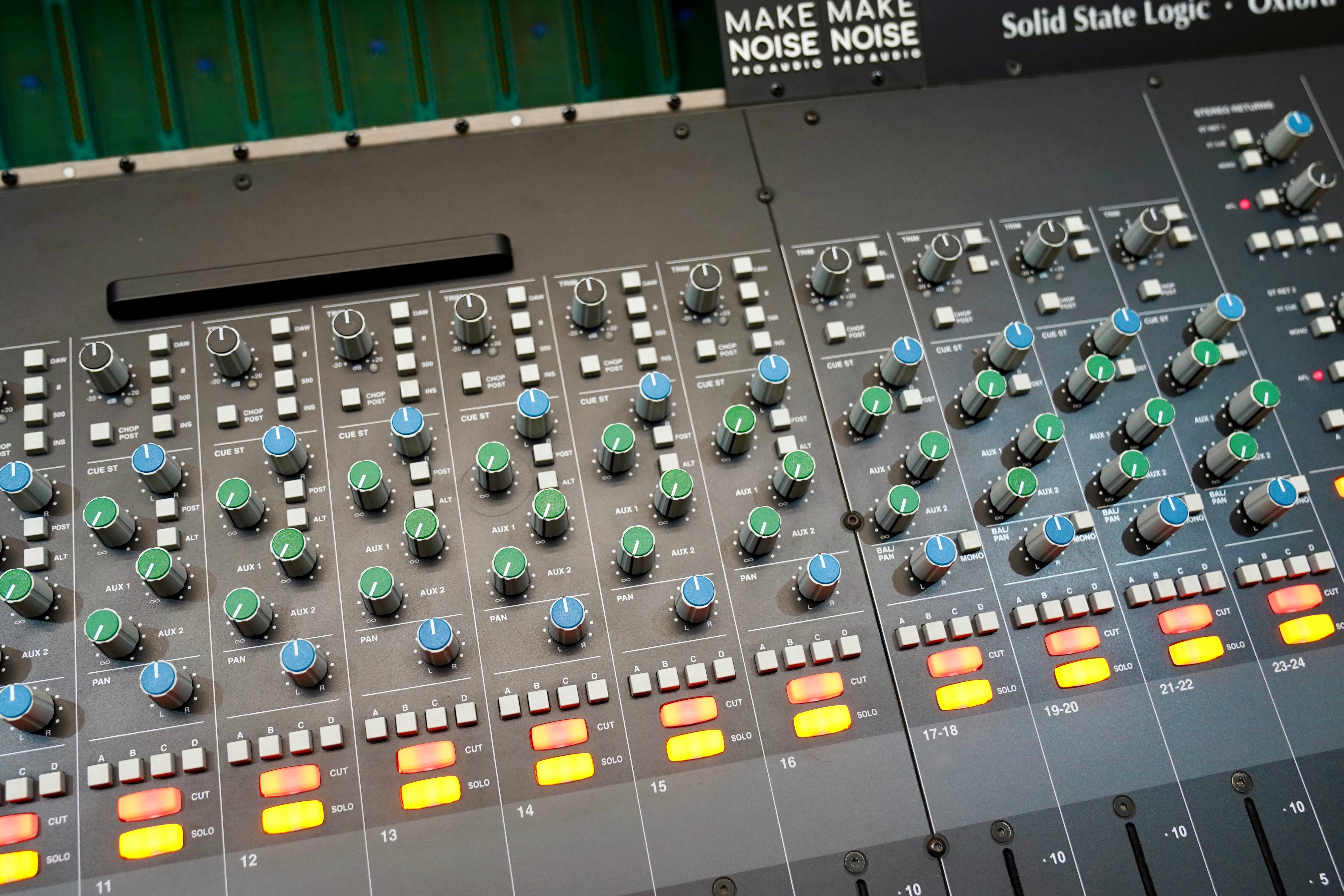 Solid State Logic XL-Desk