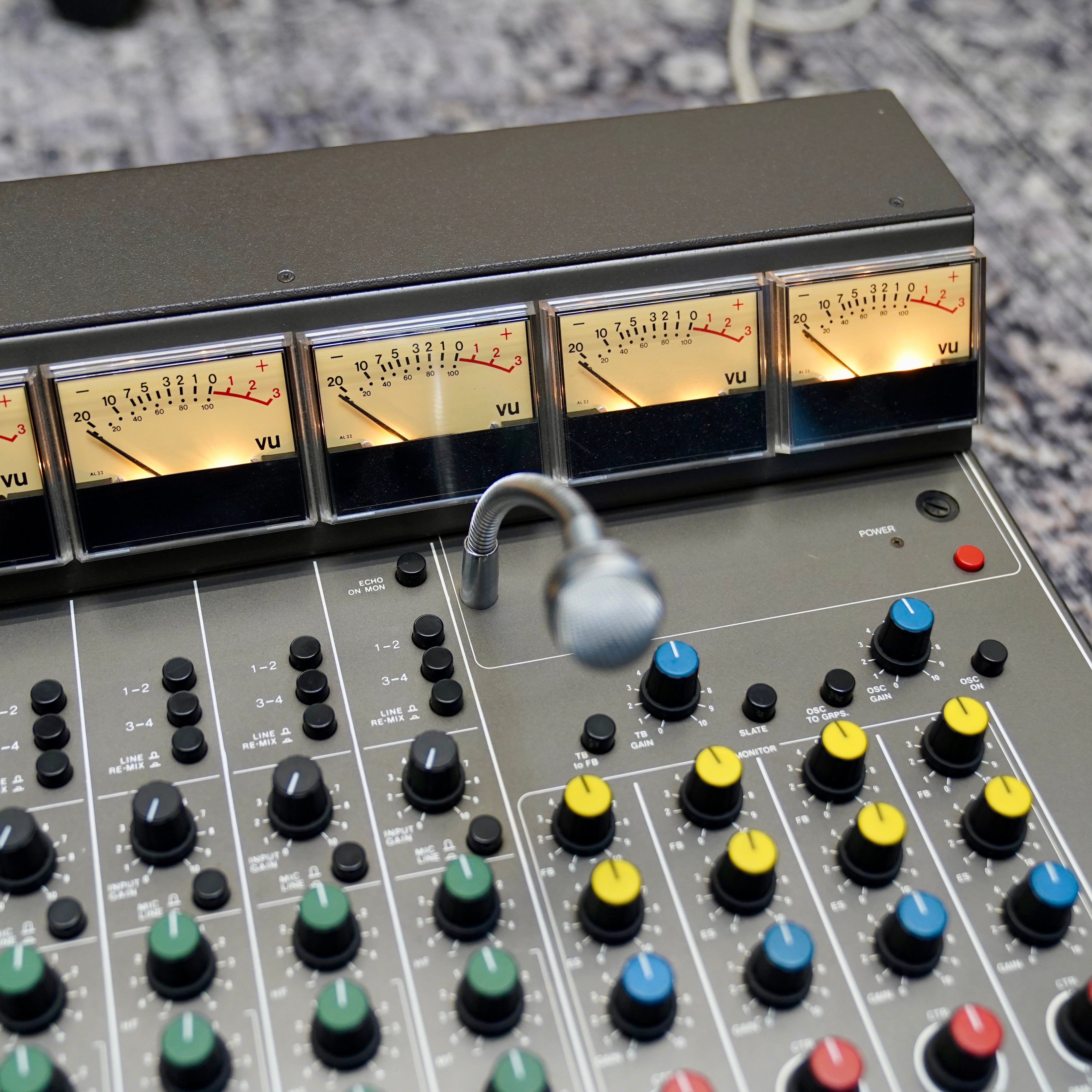 Alice 12.48 12-Channel Mixer