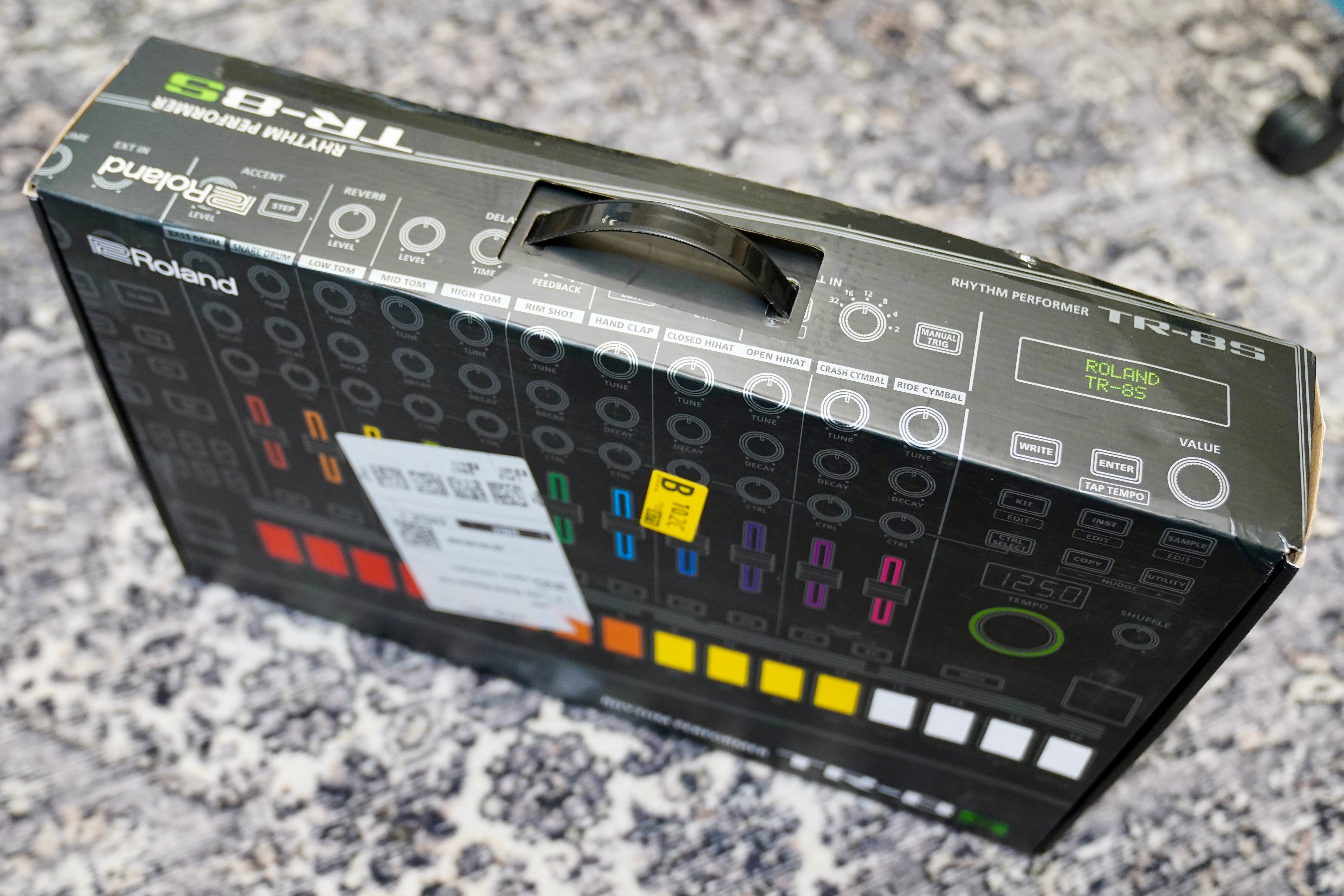 Roland TR8-S Rhythm Performer