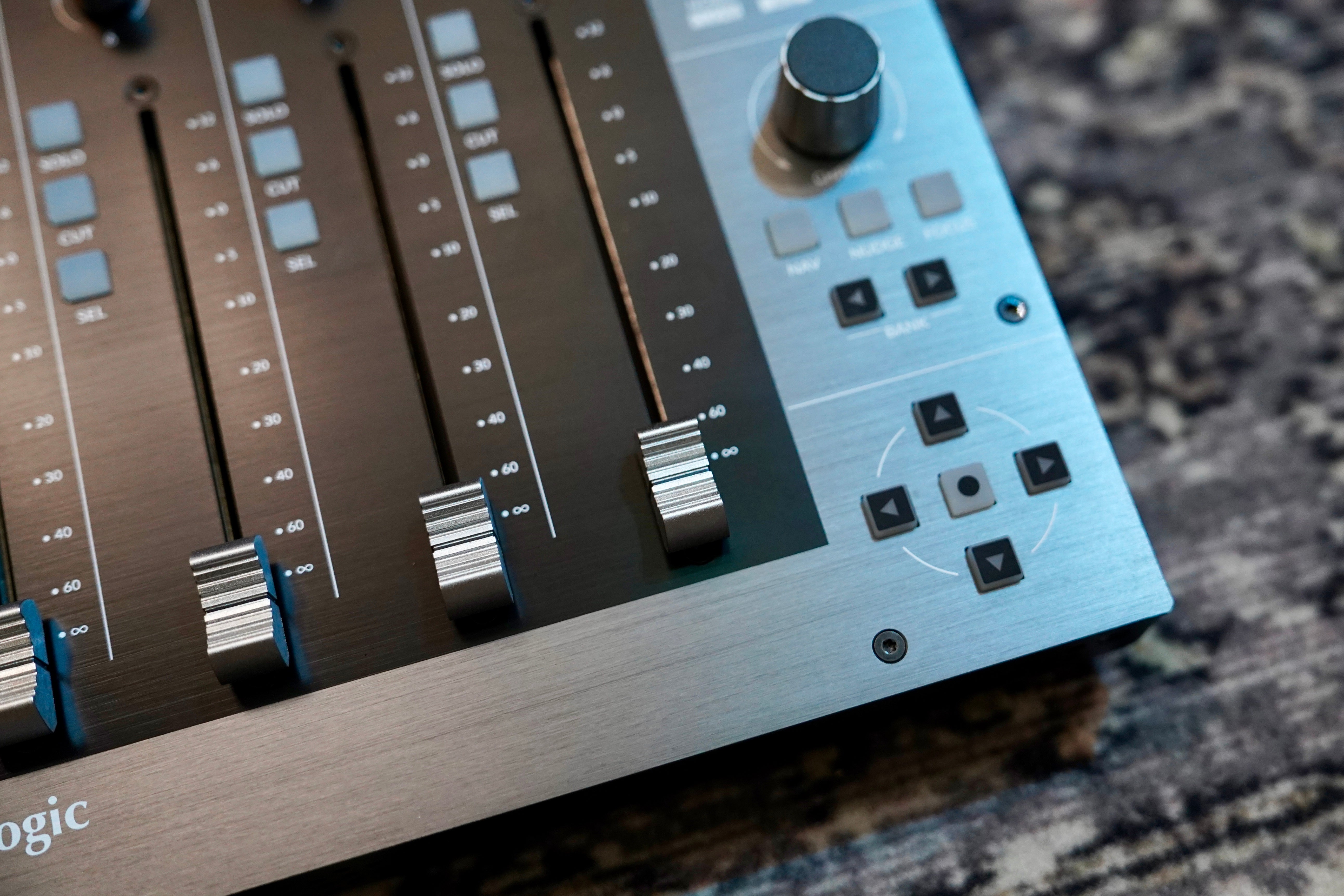 Solid State Logic UF8