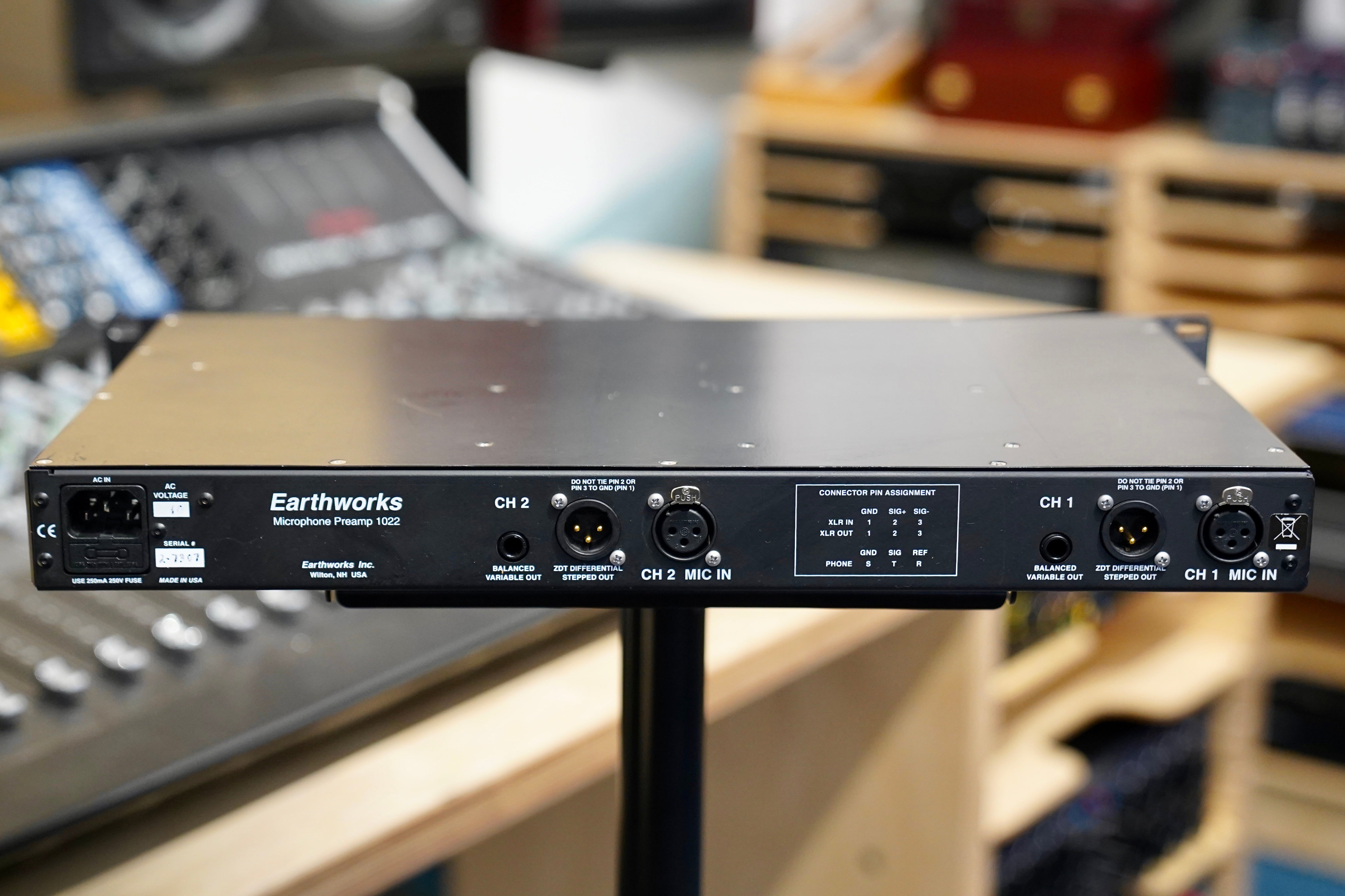 Earthworks 1022 ZDT Two Channel Zero Distortion Preamp